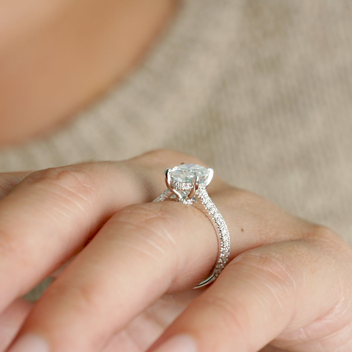 The Starlight Round Cut Diamond Ring