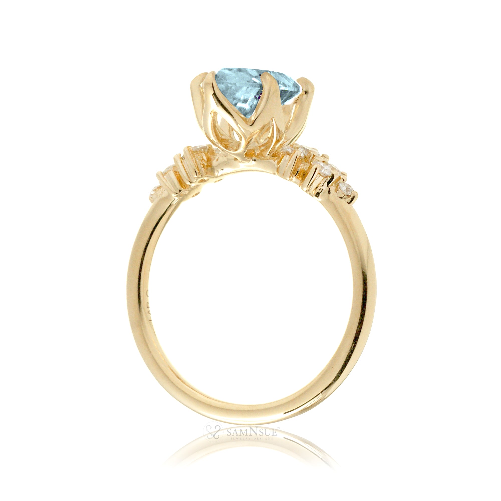 Marquise cut aquamarine diamond stella ring yellow gold