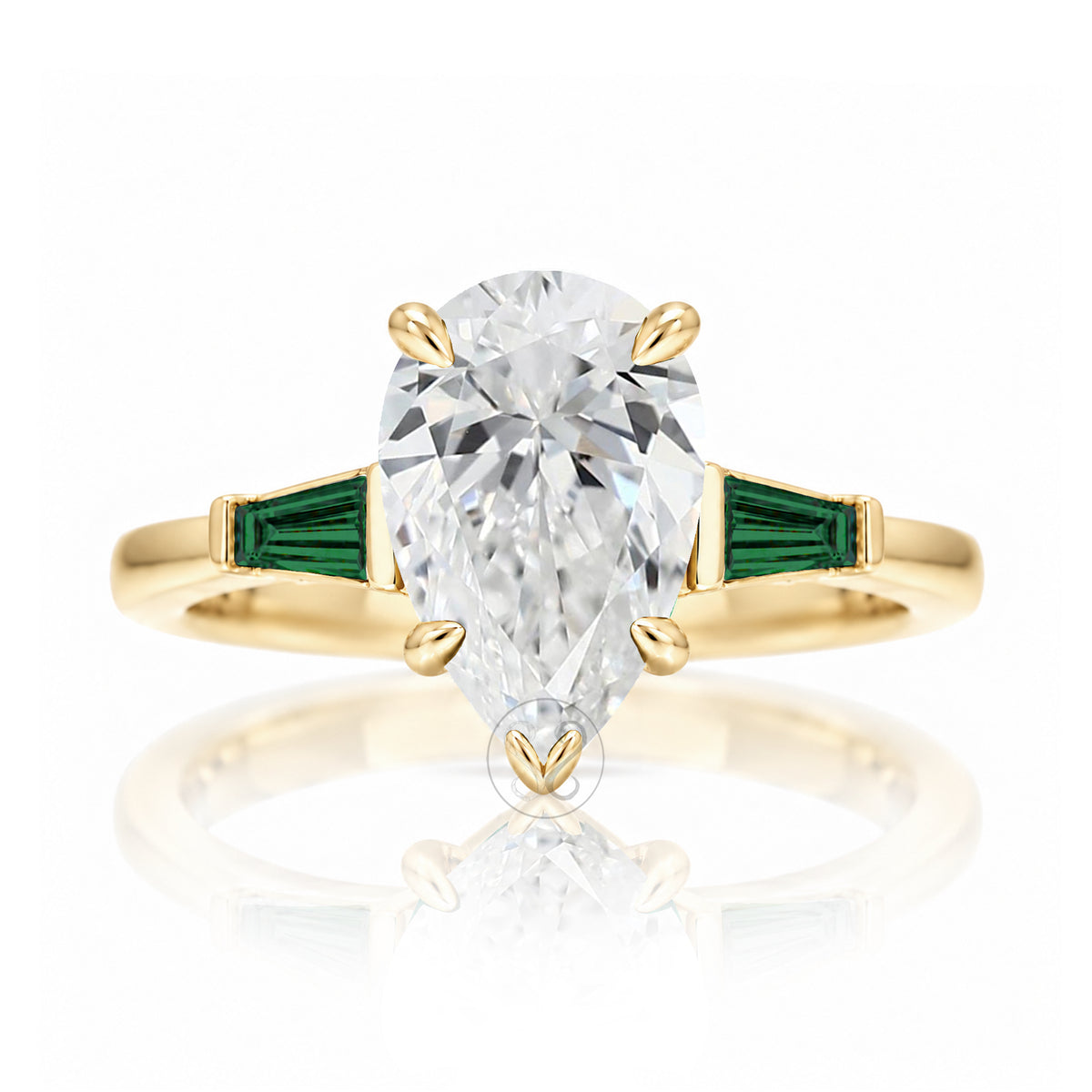 The Alice Pear Diamond Ring (Lab-Grown)