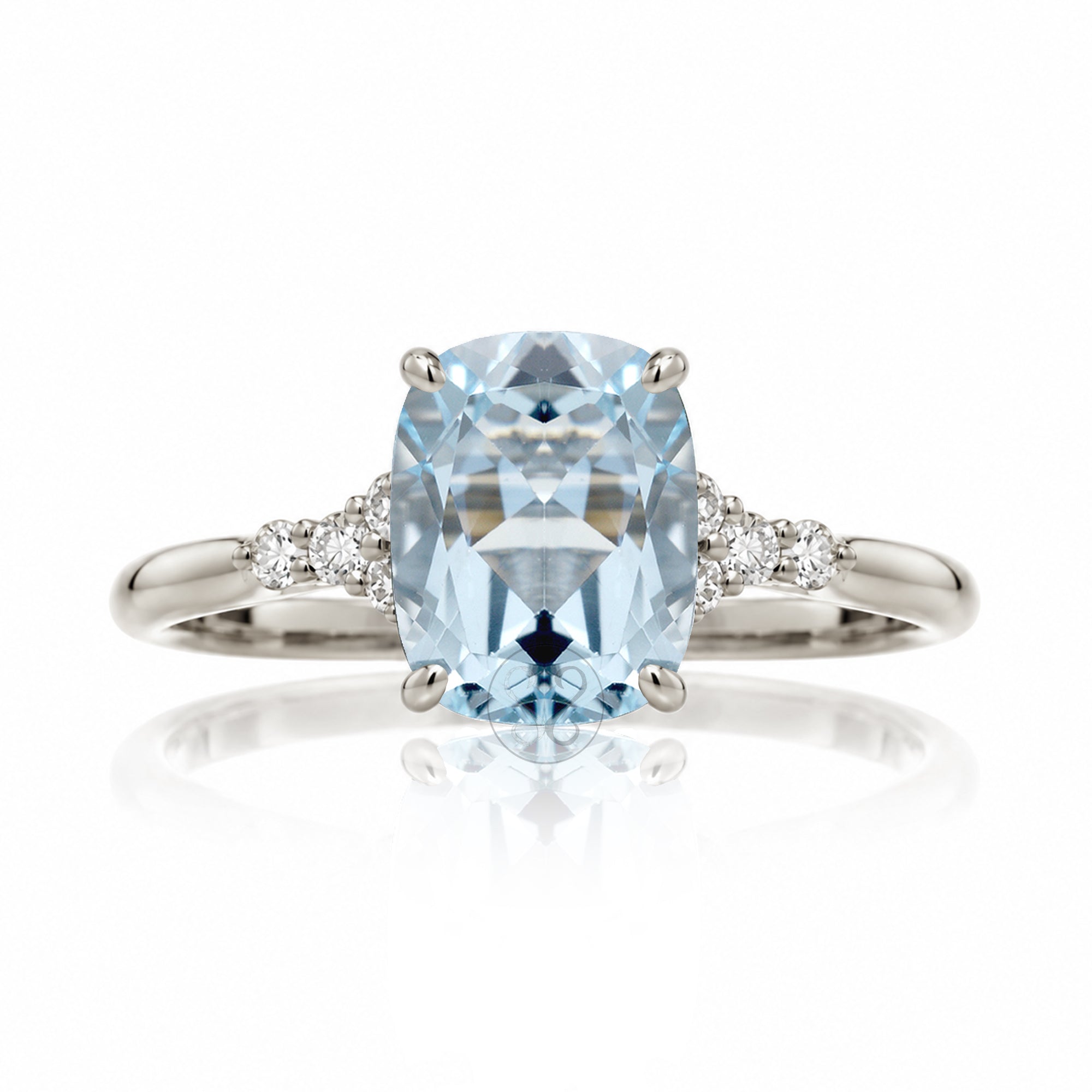 Aquamarine engagement ring cushion cut and solid band in white gold