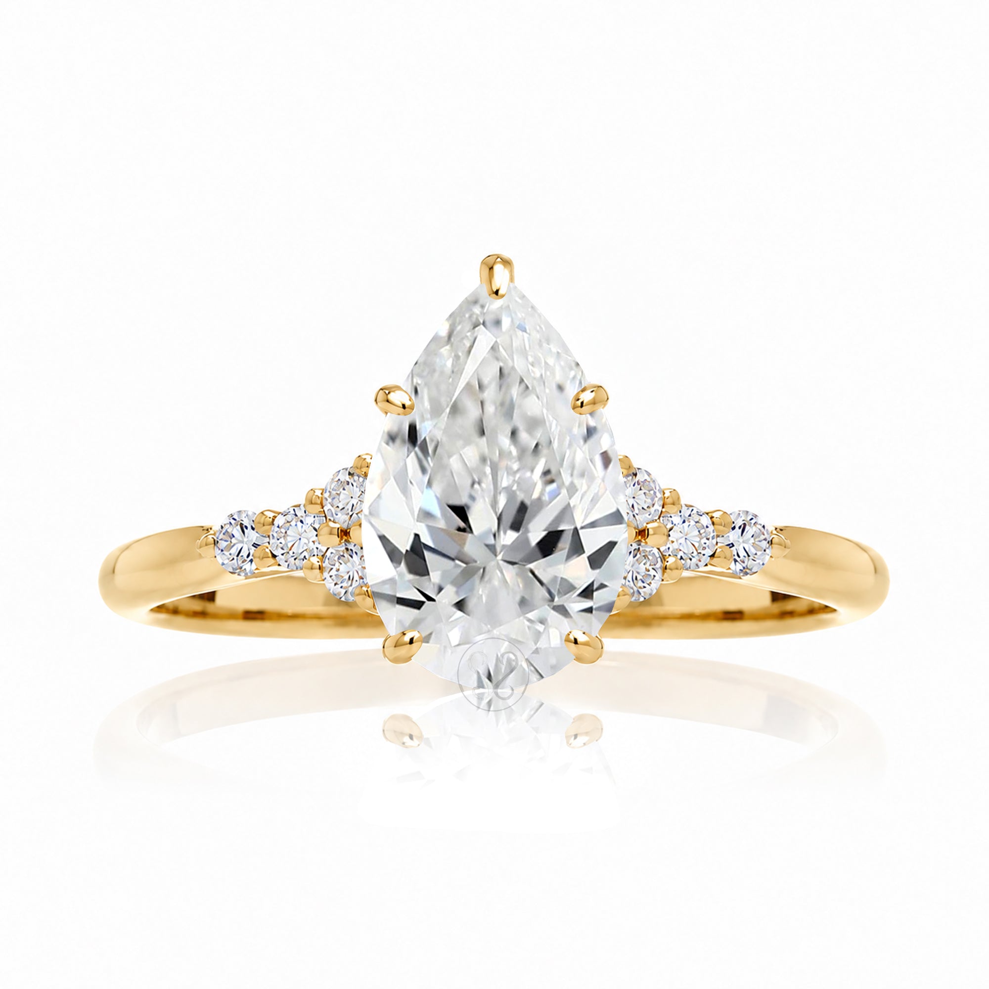 Pear shape diamond engagement ring in yellow gold - the Chloe