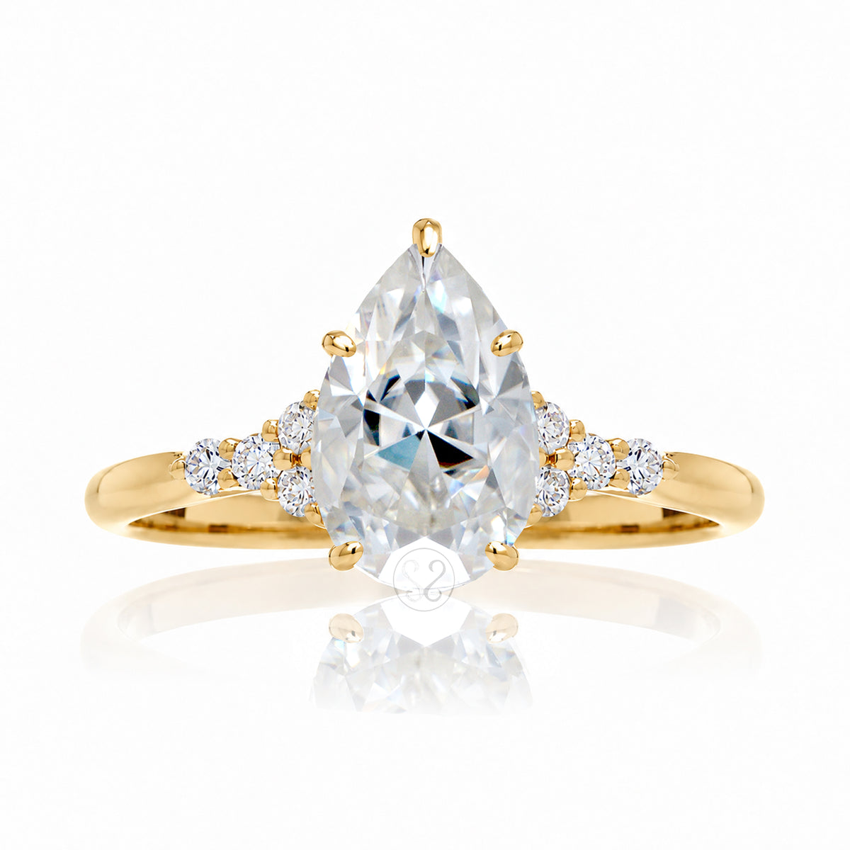 The Chloe Pear Shape Moissanite Ring
