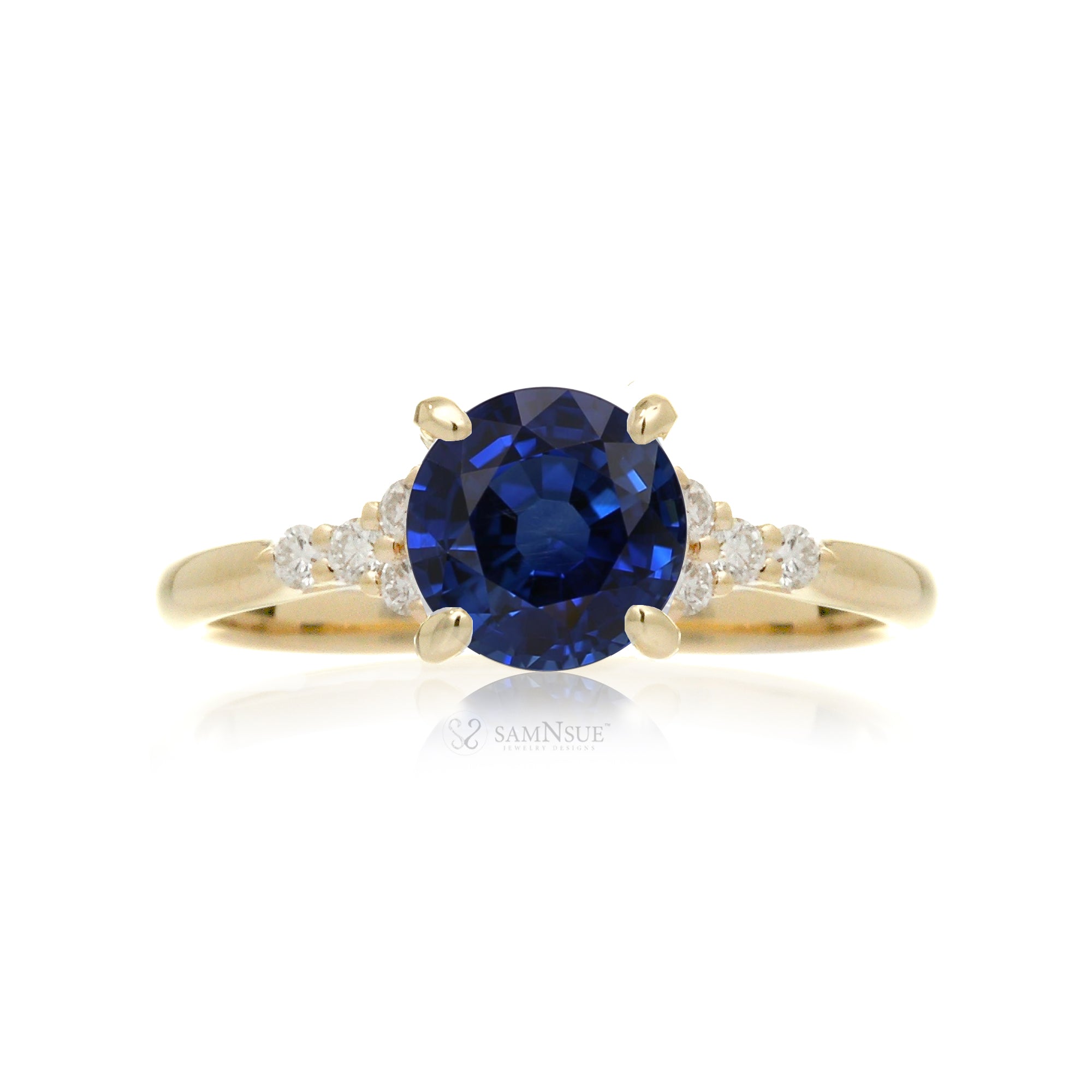 The Chloe Round Cut Blue Sapphire Ring (Lab-Grown)