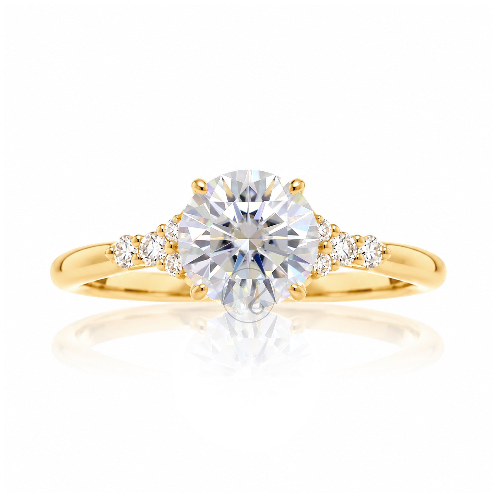 Round brilliant cut diamond engagement ring with rounded band in yellow gold