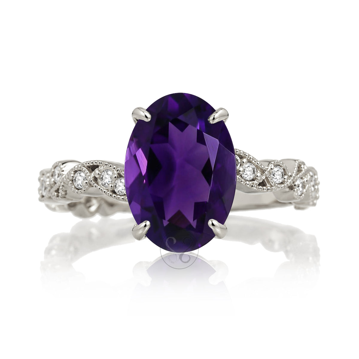 The Elara Oval Amethyst Ring