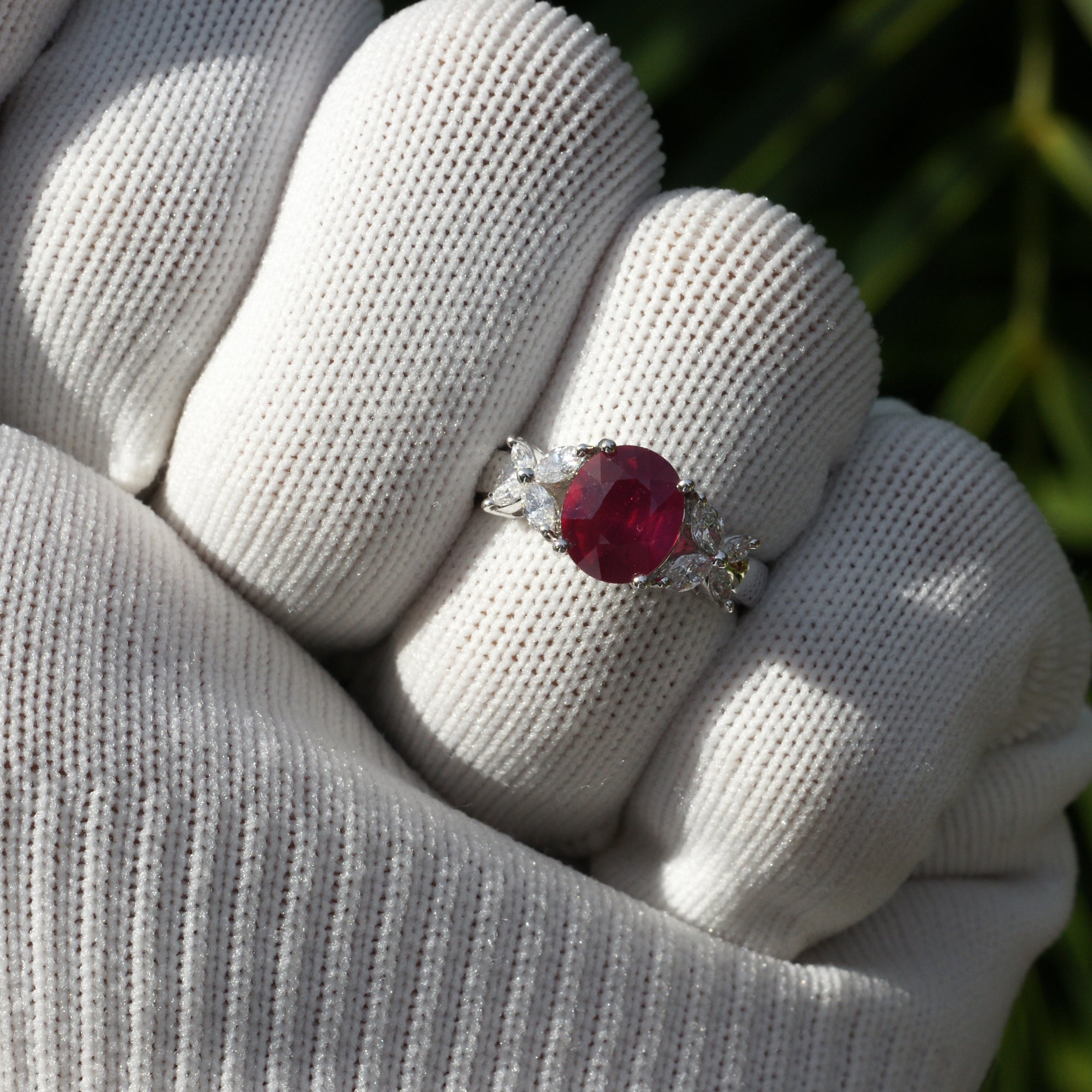 The Meryl Oval Ruby (3.10ct tw*)