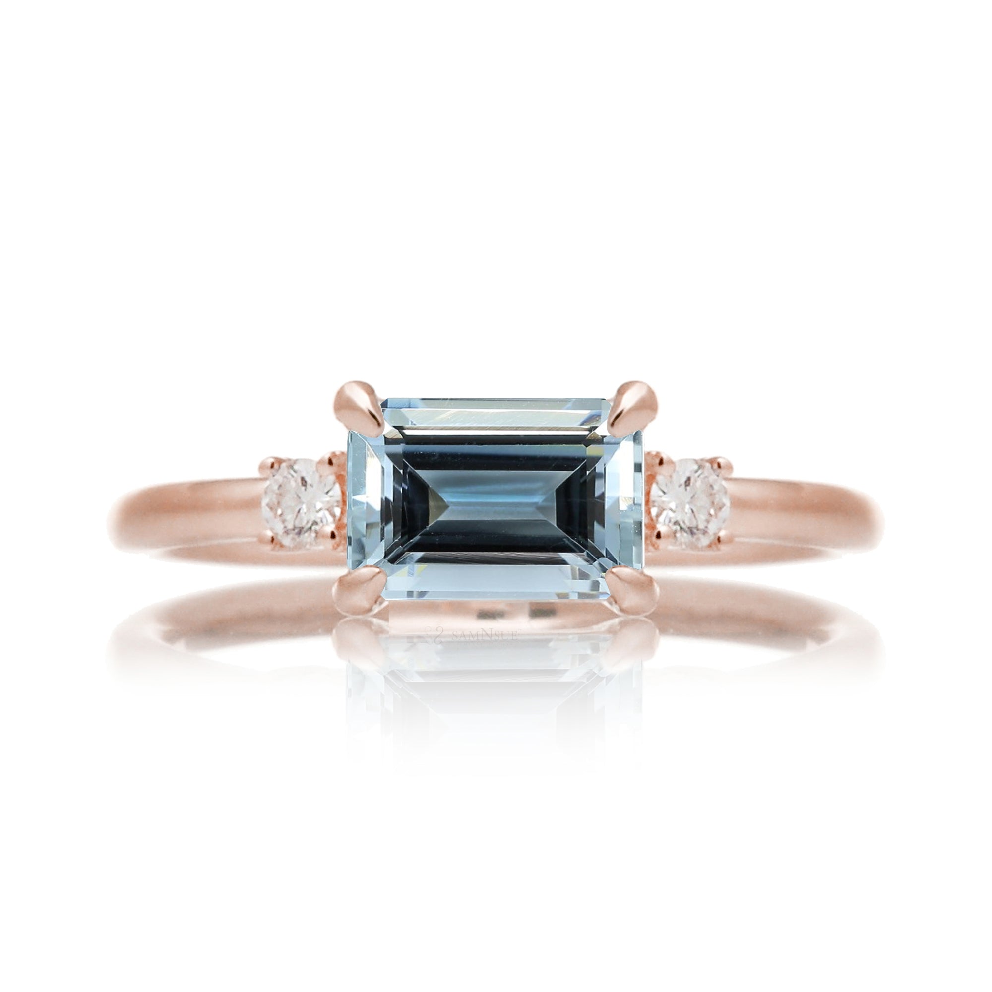 Aquamarine three stone east-west ring the Lena rose gold