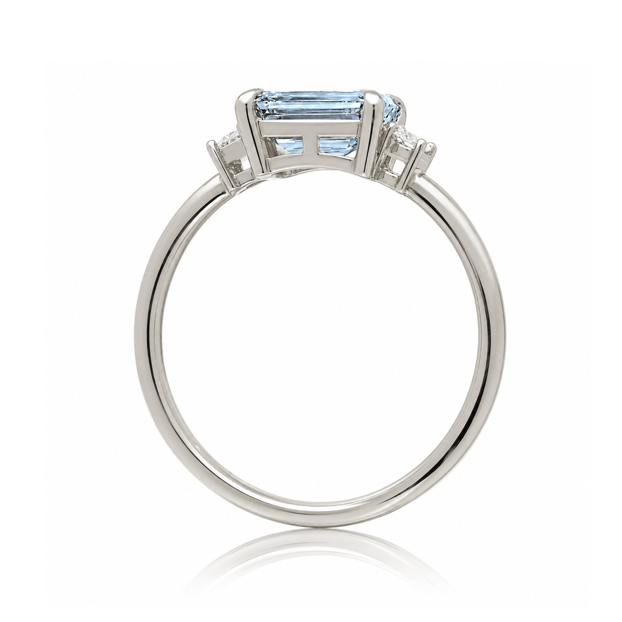 Aquamarine three stone east-west ring the Lena white gold