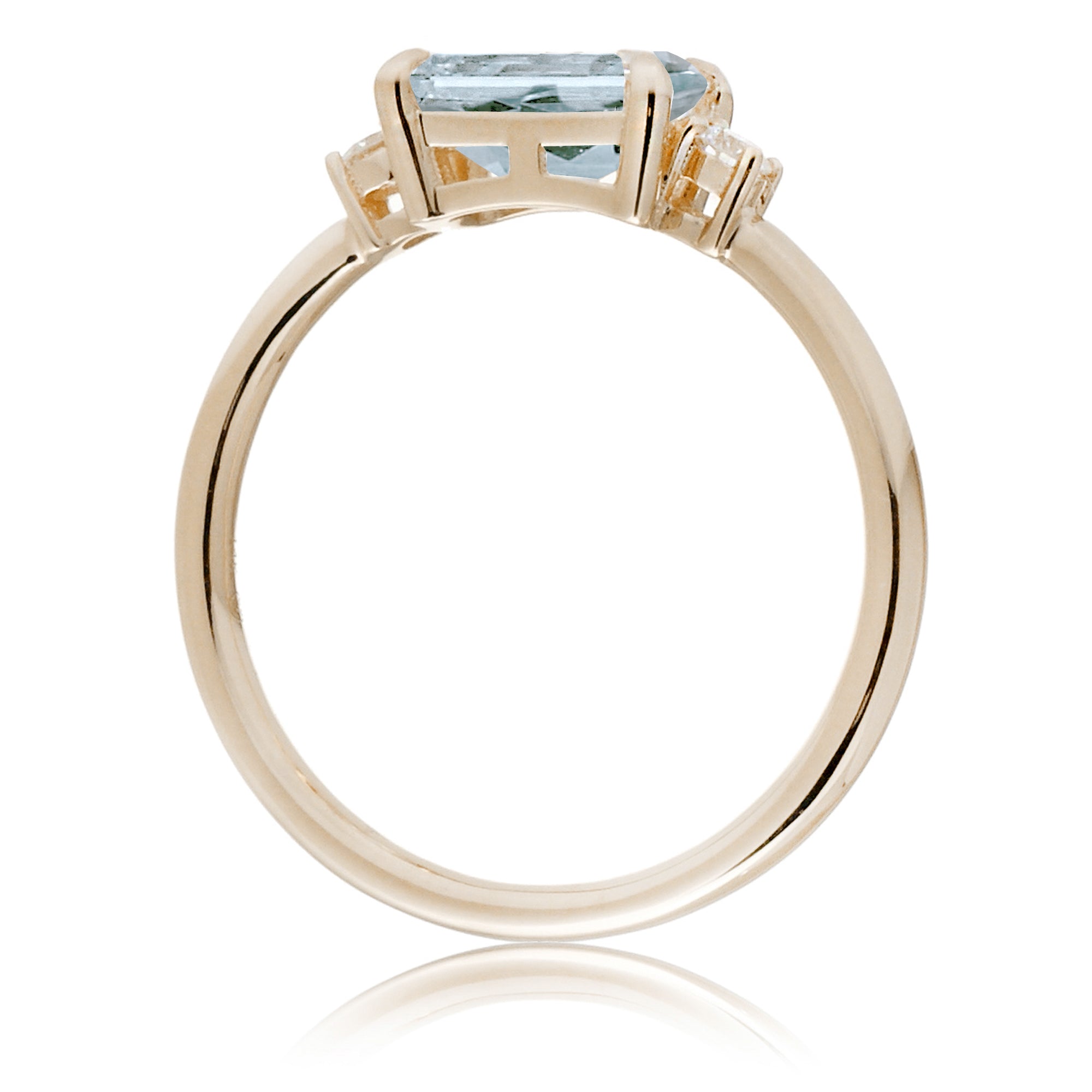 Aquamarine three stone east-west ring the Lena yellow gold