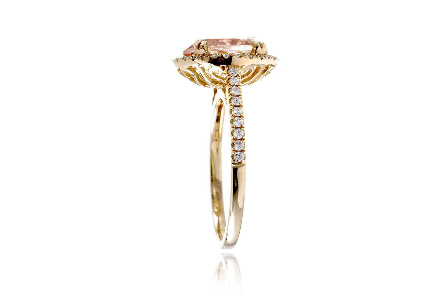 The Signature Oval Morganite