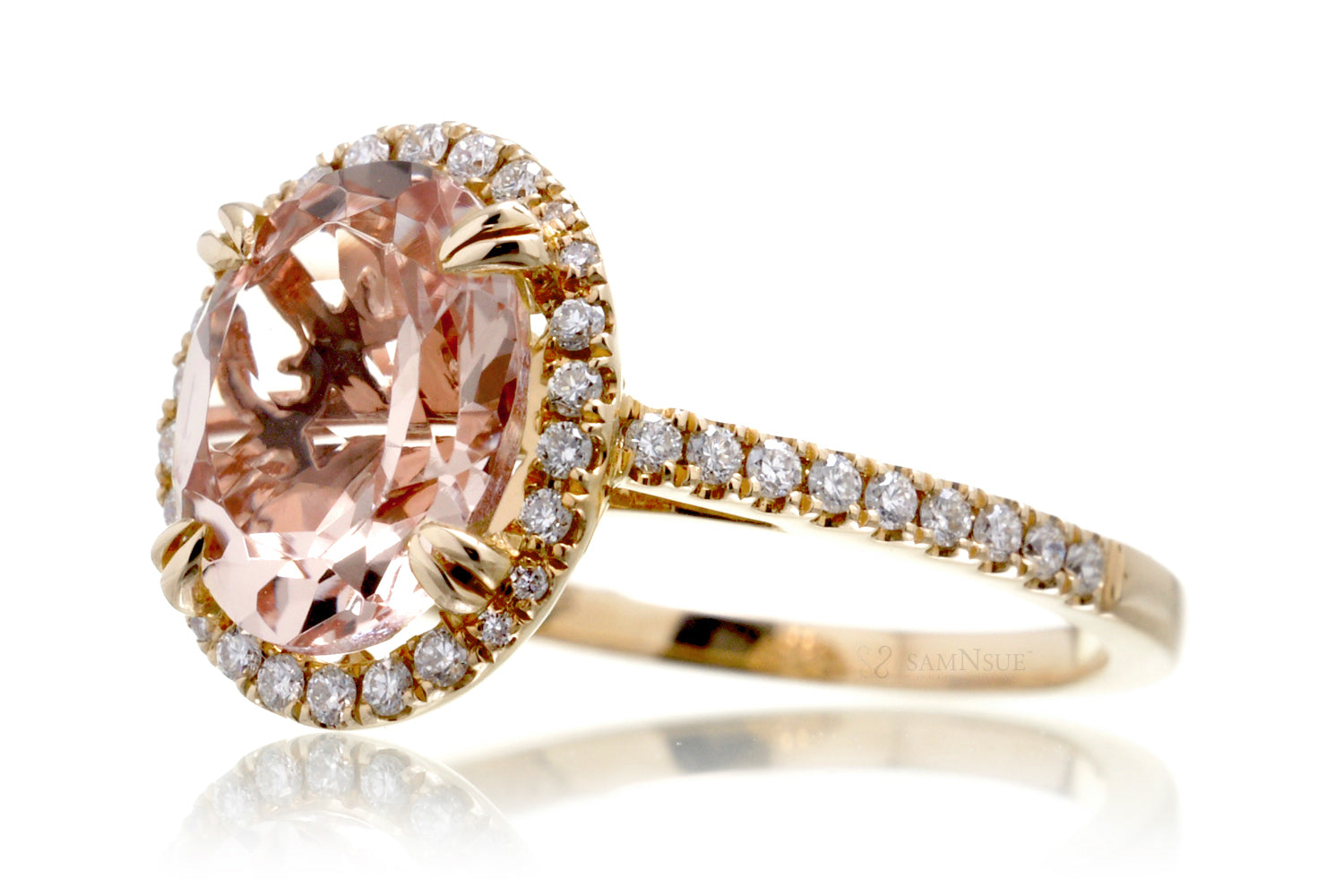 The Signature Oval Morganite