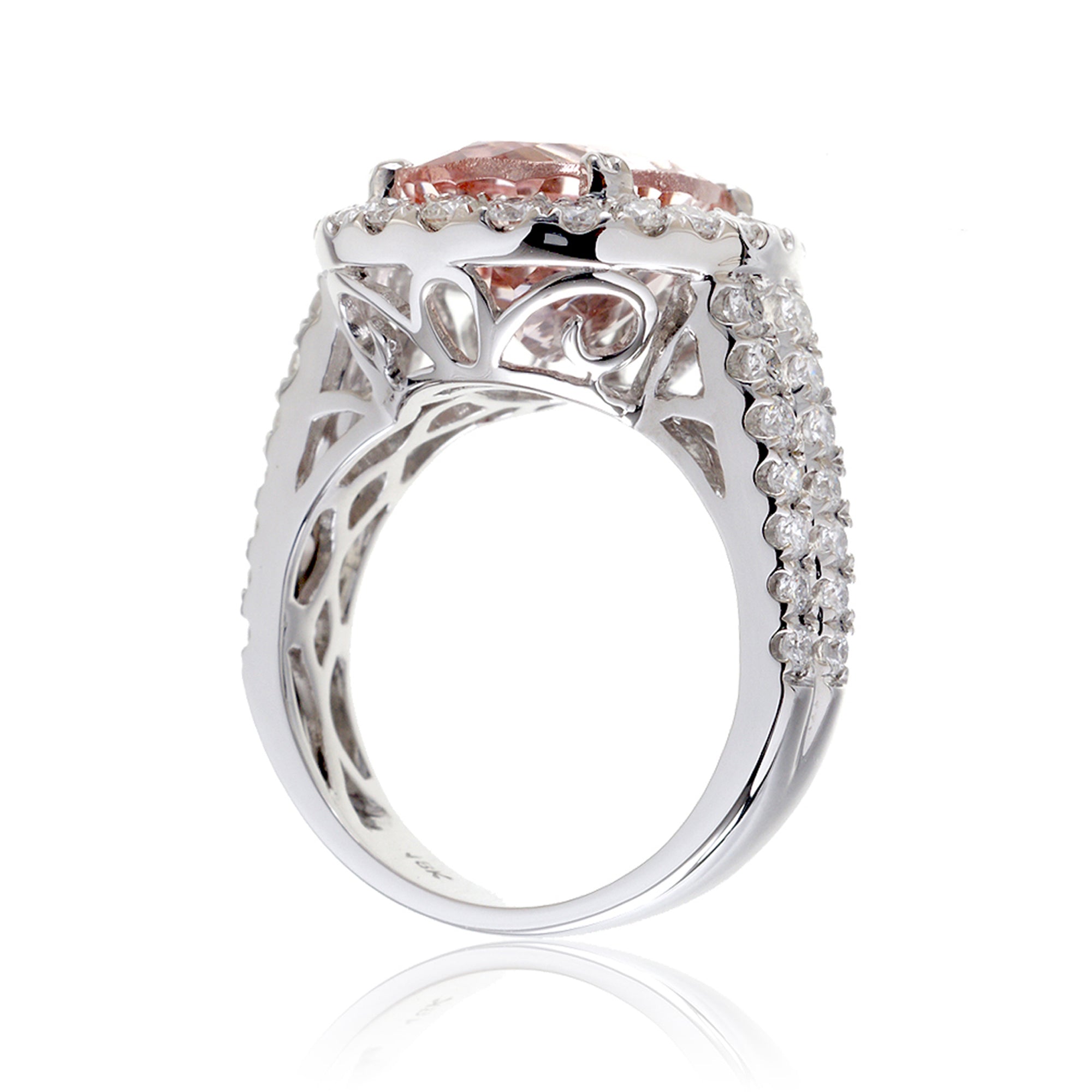 The Lydia Oval Cut Morganite Ring
