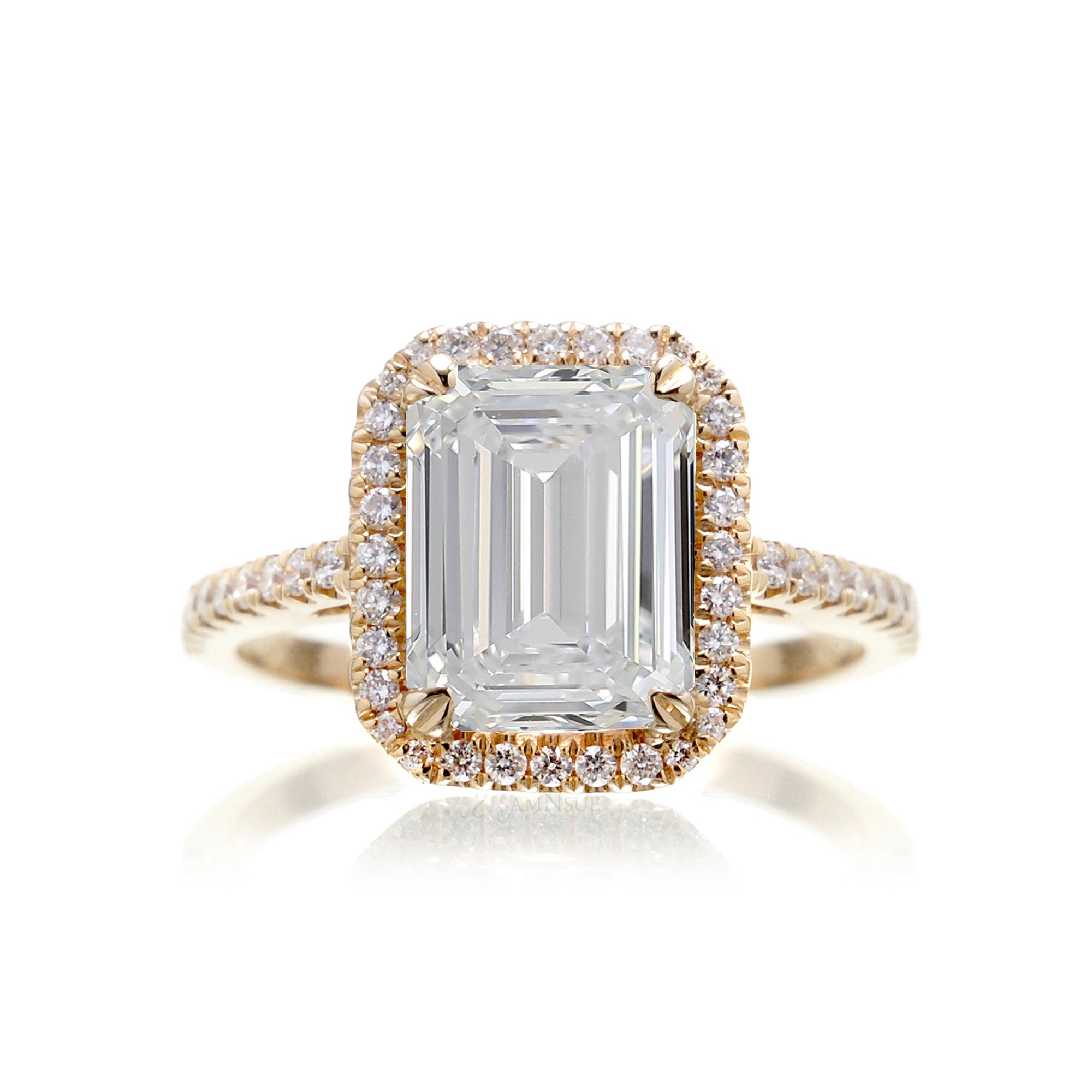 The Signature Emerald Lab-Grown Diamond Ring | Yellow Gold