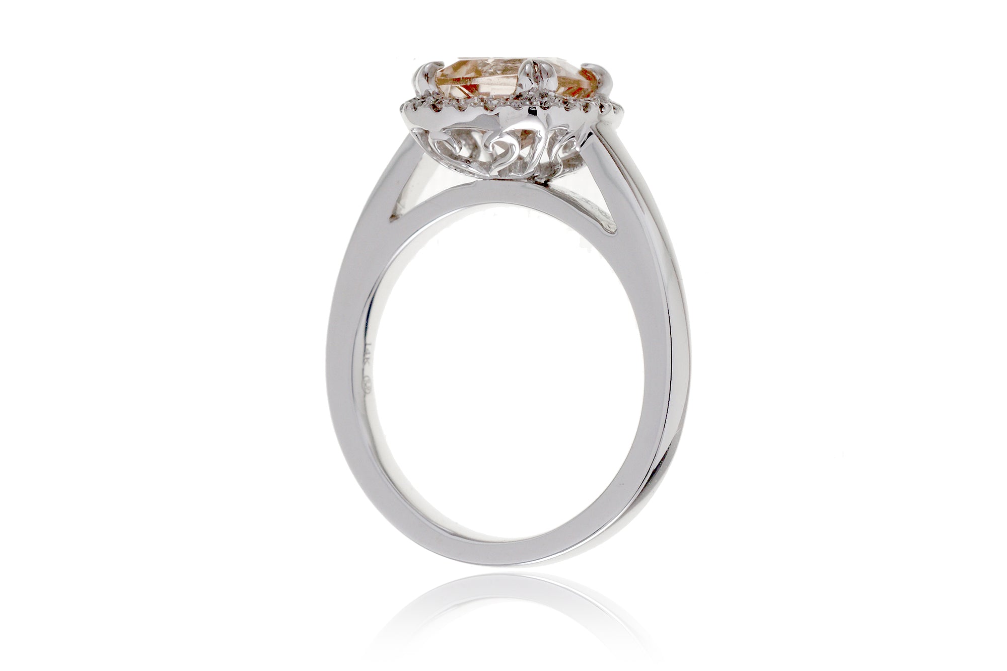 The Signature Cushion Morganite Ring (10x8mm)