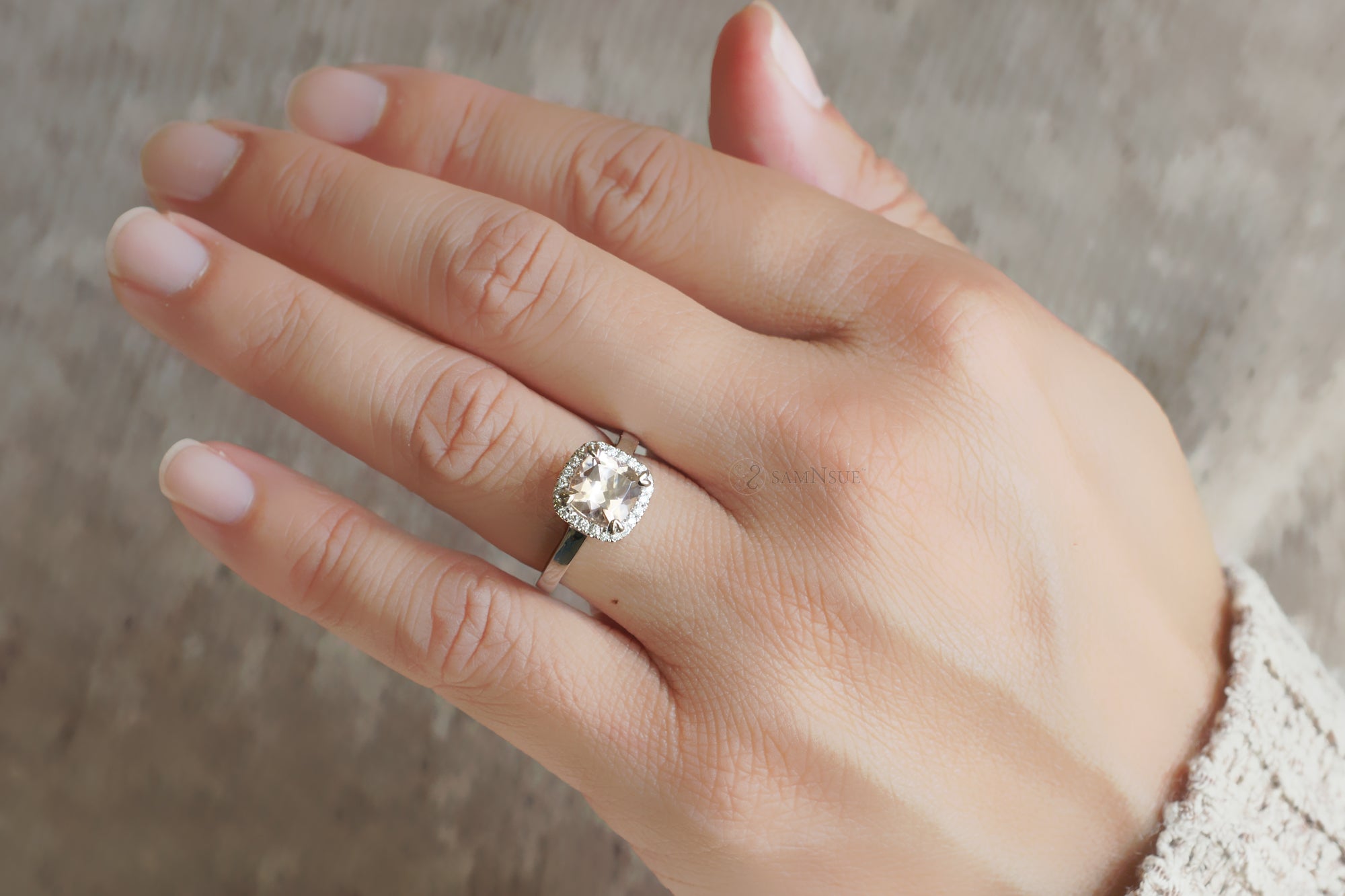 The Signature Cushion Morganite Ring (10x8mm)