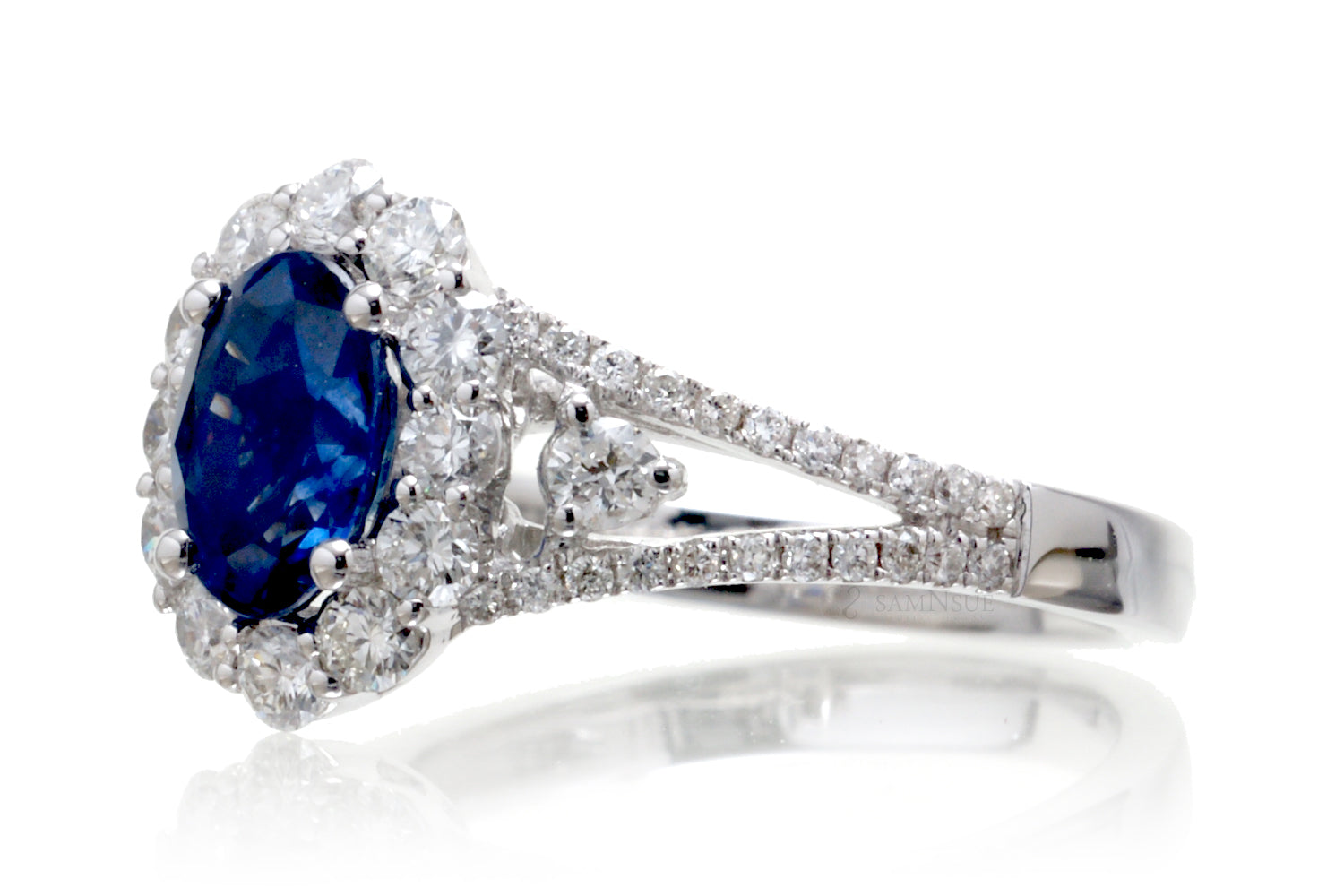 The Chelsea Oval Sapphire
