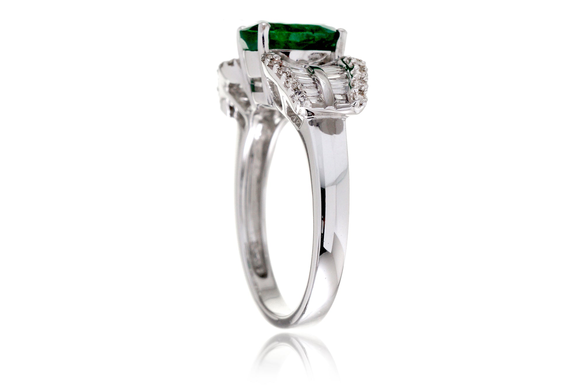 The Estelle Oval Emerald Ring (2.15ct. tw.)