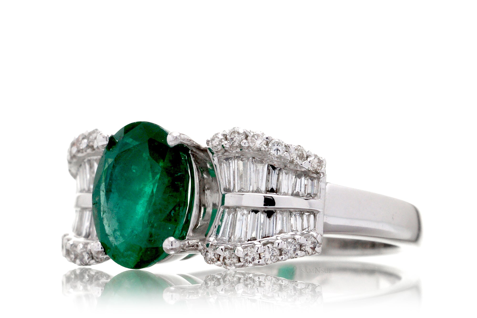 The Estelle Oval Emerald Ring (2.15ct. tw.)