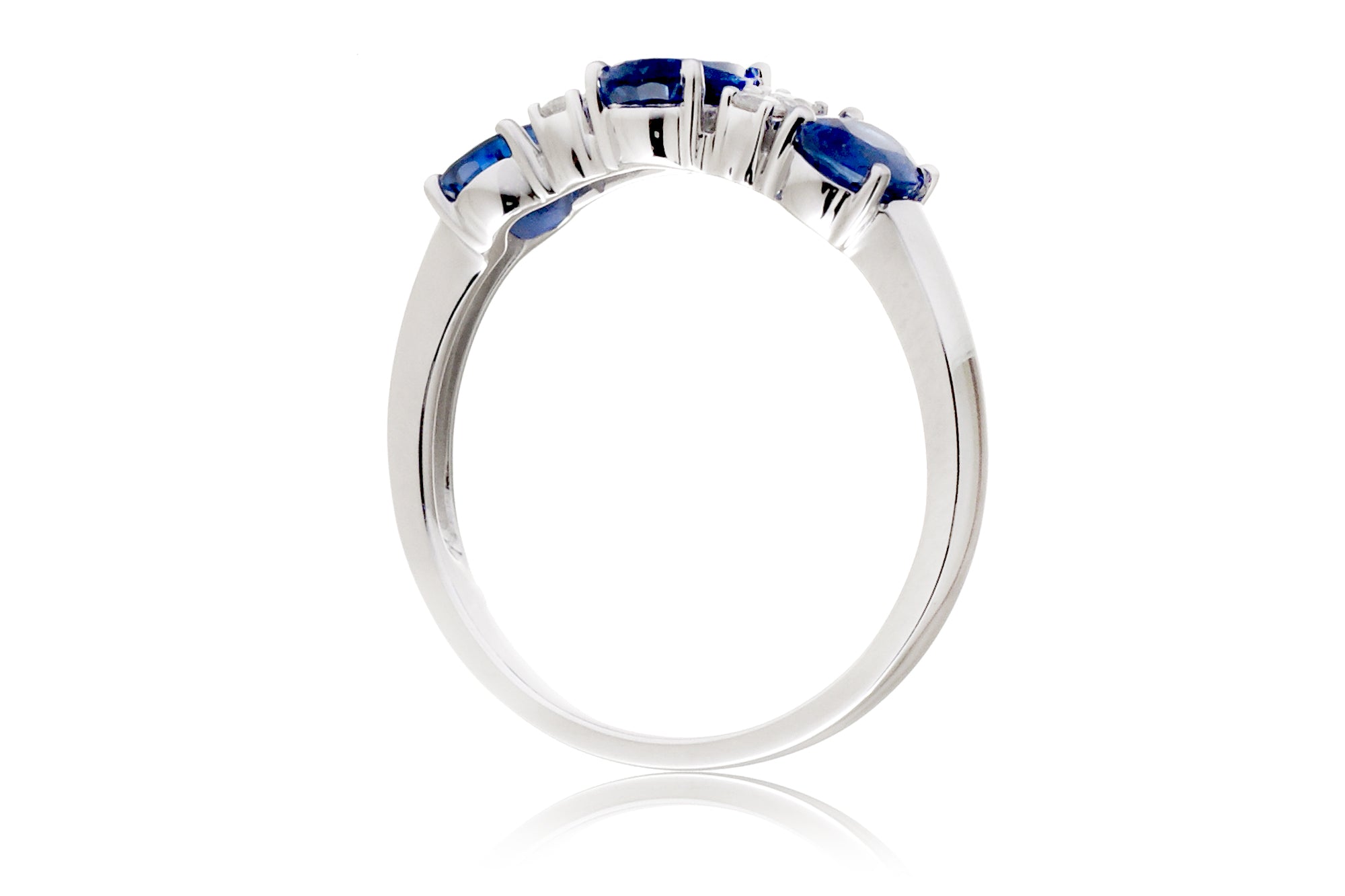 The Panya Oval Sapphire Ring