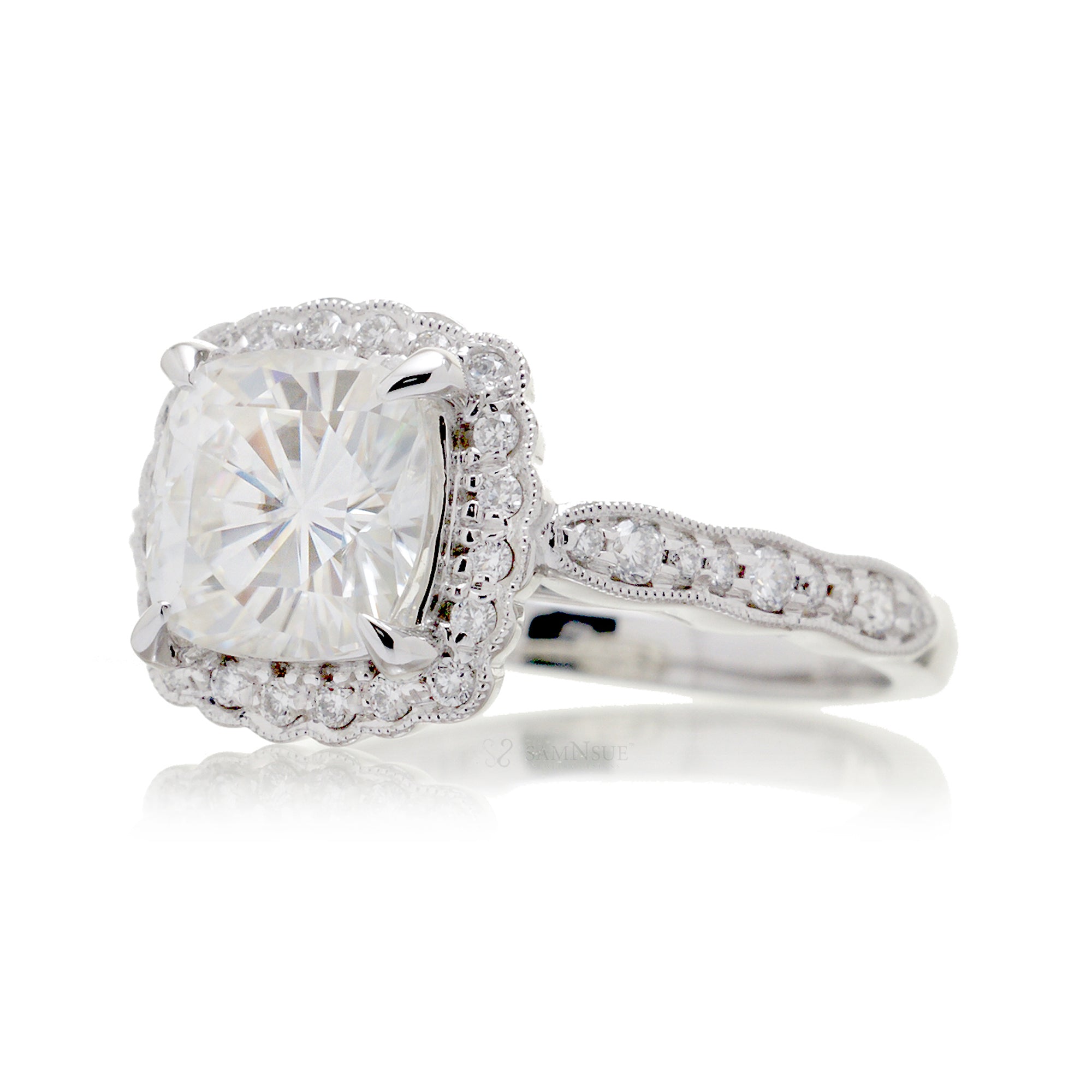 The Scallop Cushion Moissanite Ring (7.5mm FB)