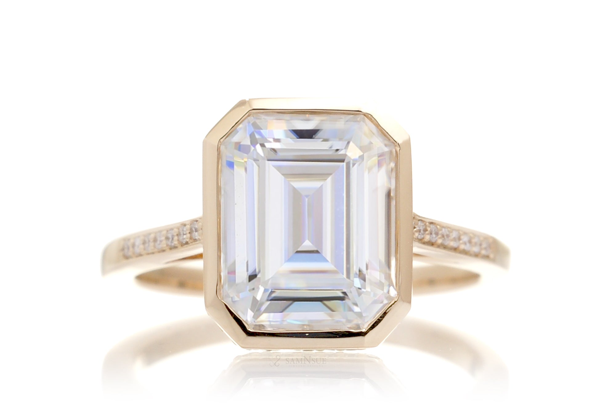 The Jessica Emerald Cut Moissanite