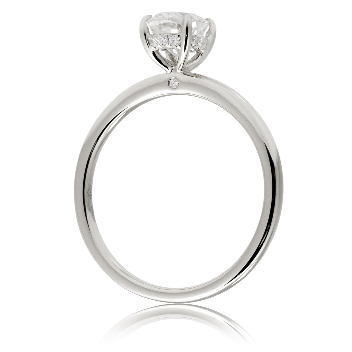 The Lucy Oval Diamond Ring (Lab-Grown)