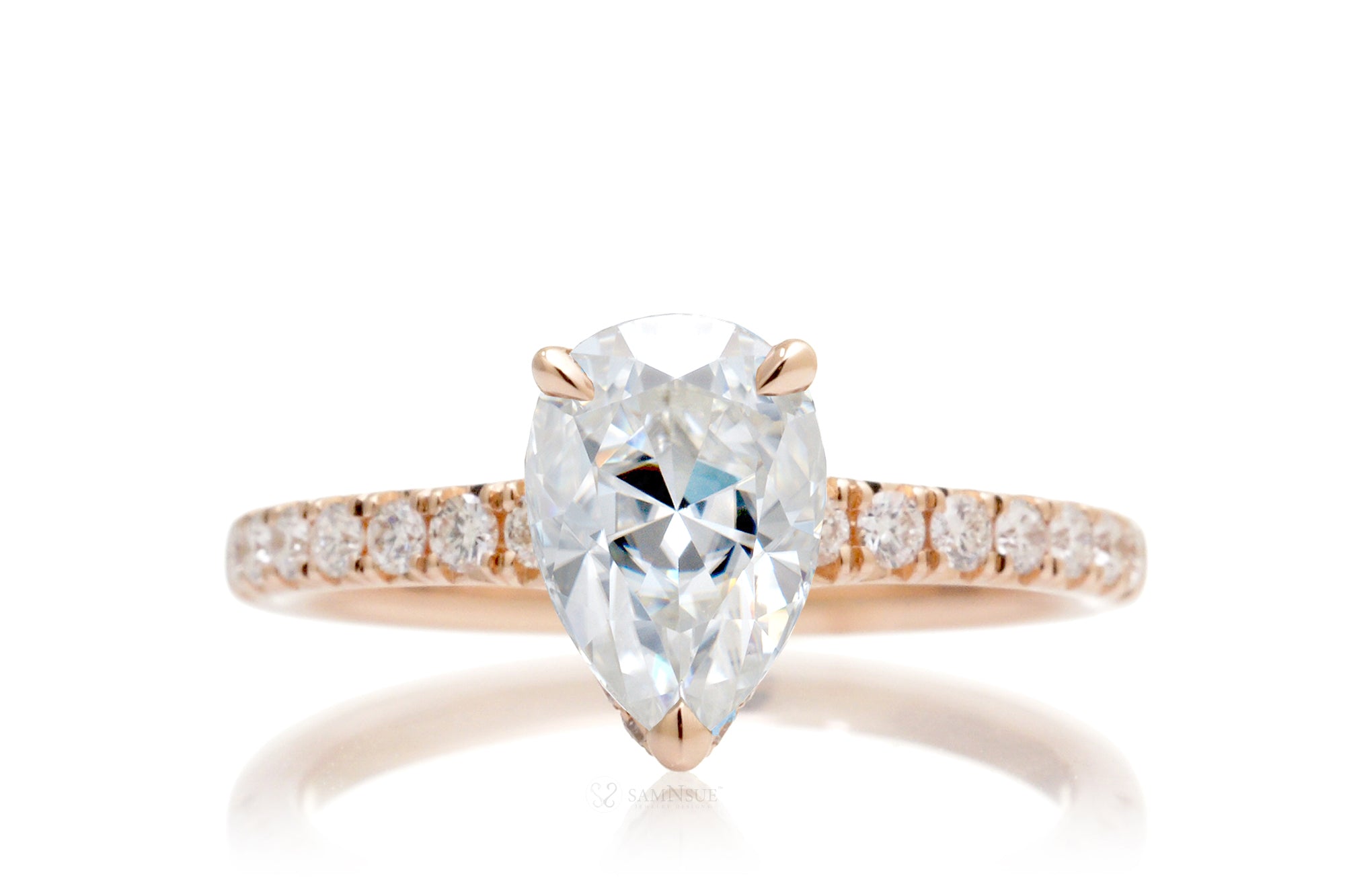 The Marykate Pear Moissanite