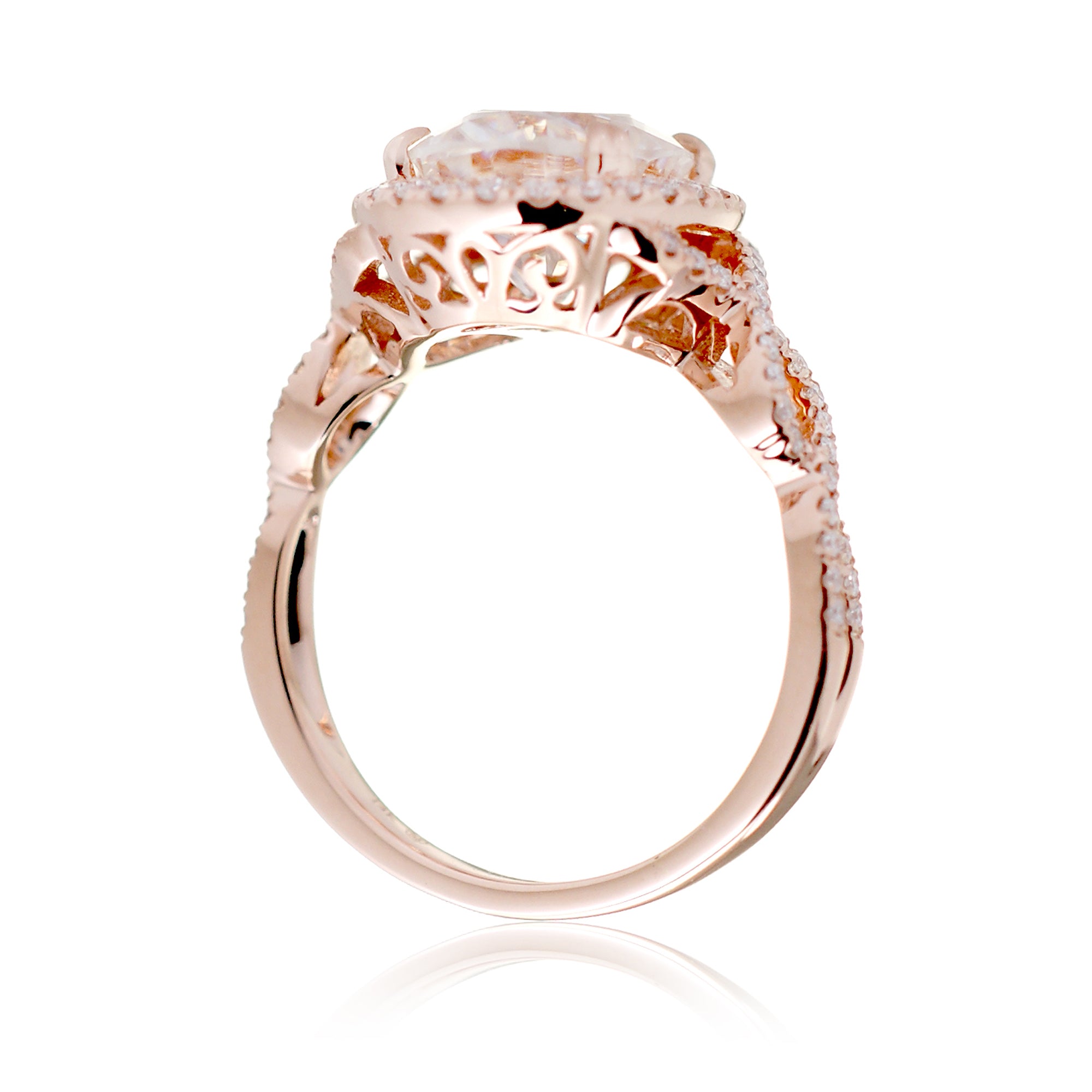 The Shelly Oval Moissanite Ring