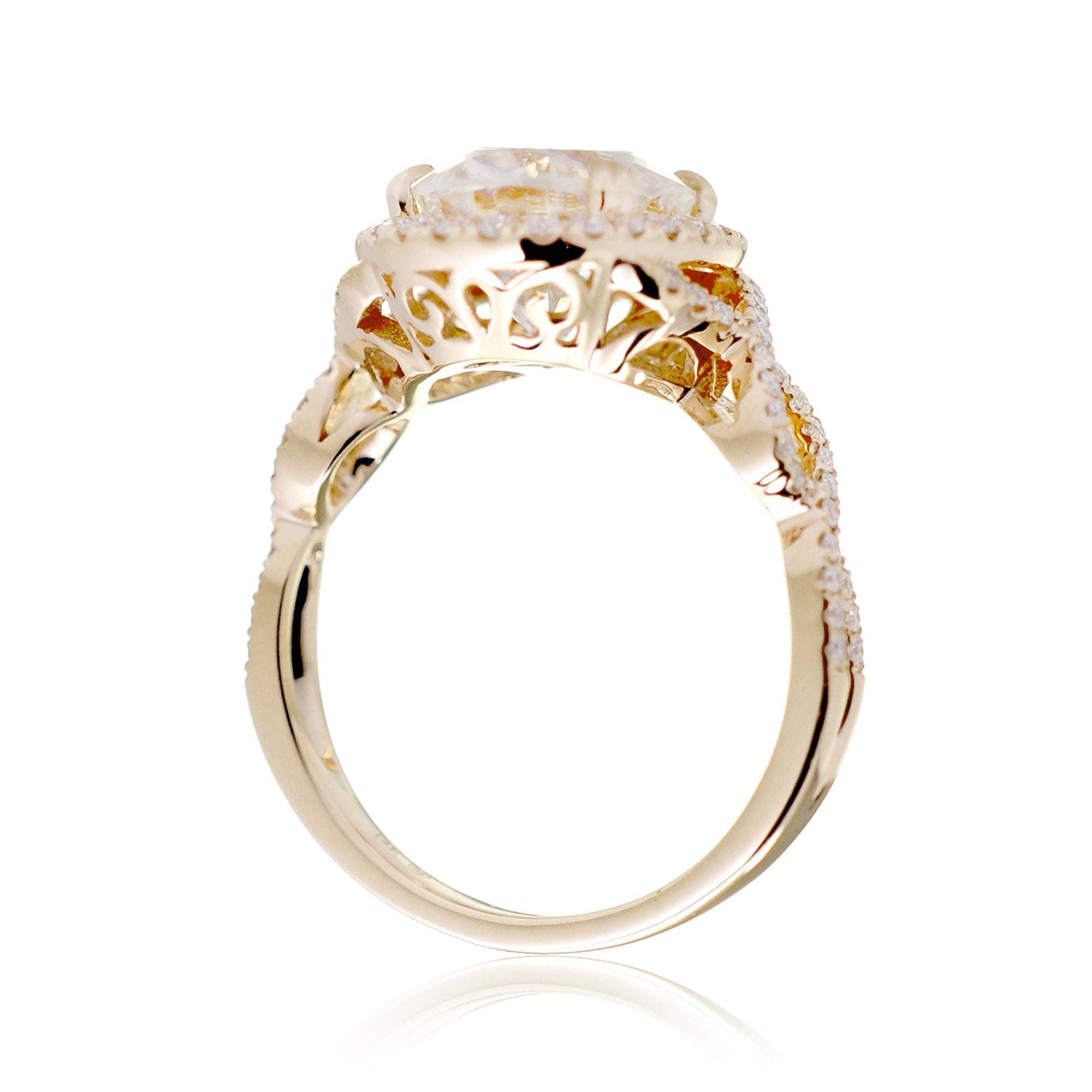 The Shelly Oval Moissanite Ring