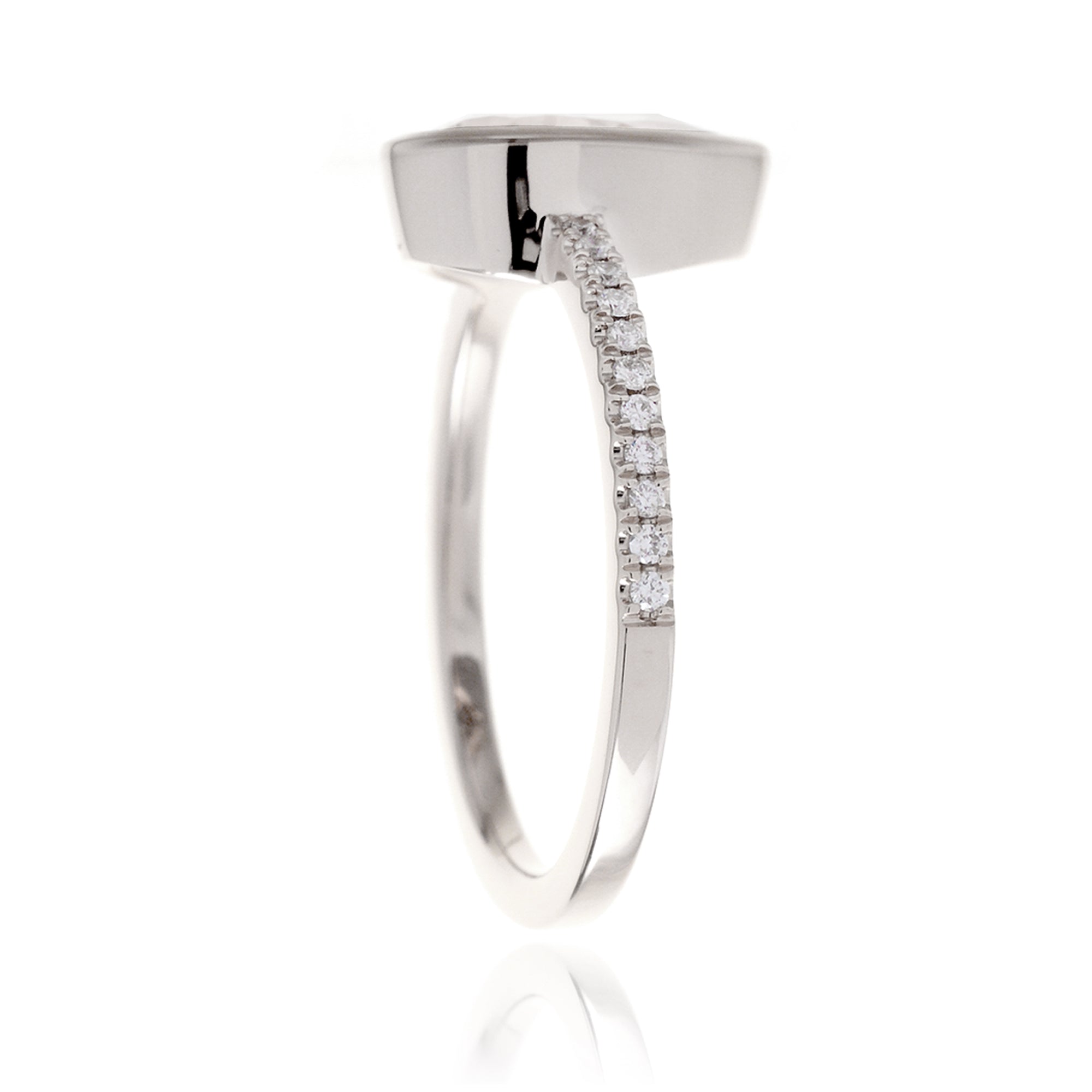 The Beverly Pear Moissanite