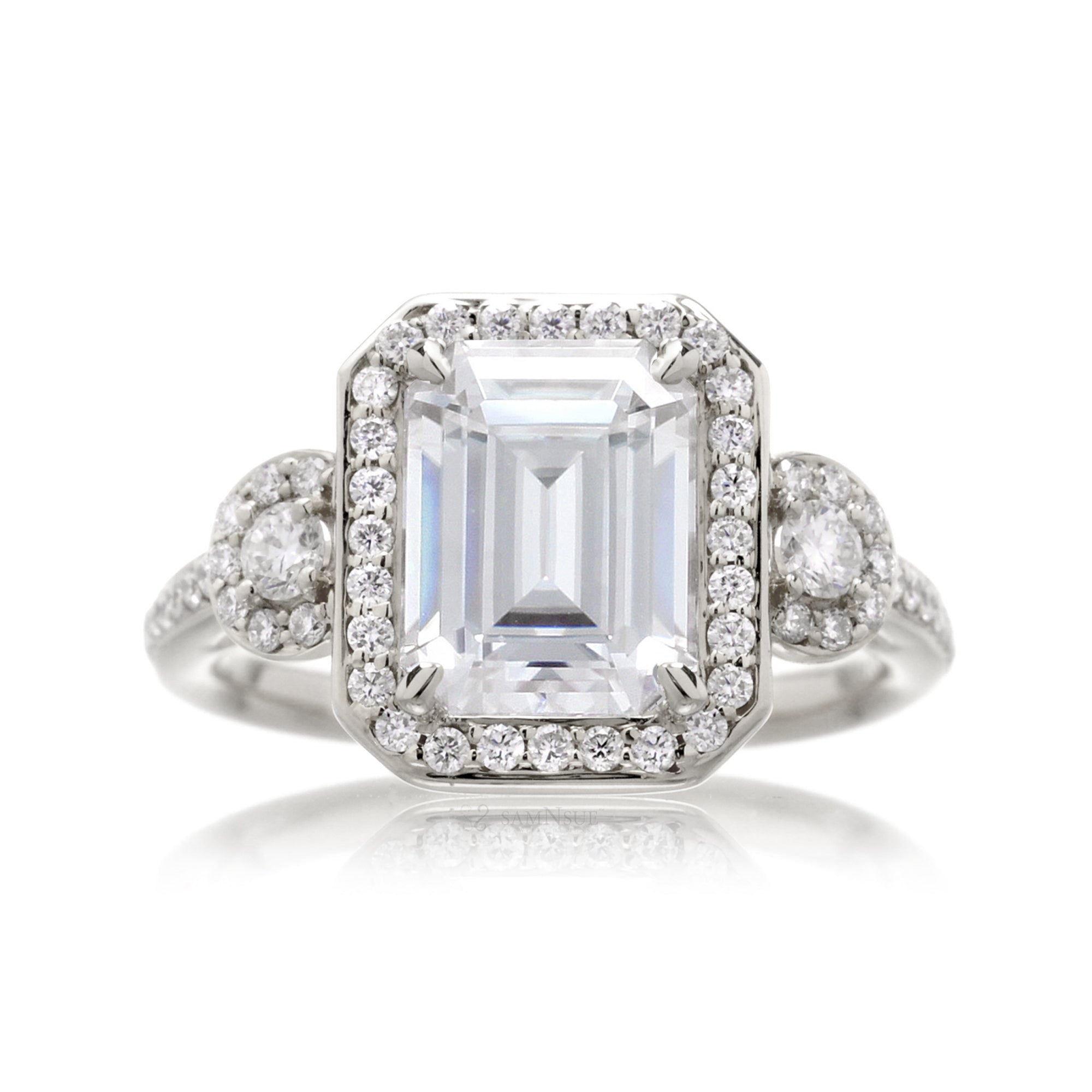 Ethical Moissanite Engagement Ring in Rose, White, or Yellow Gold