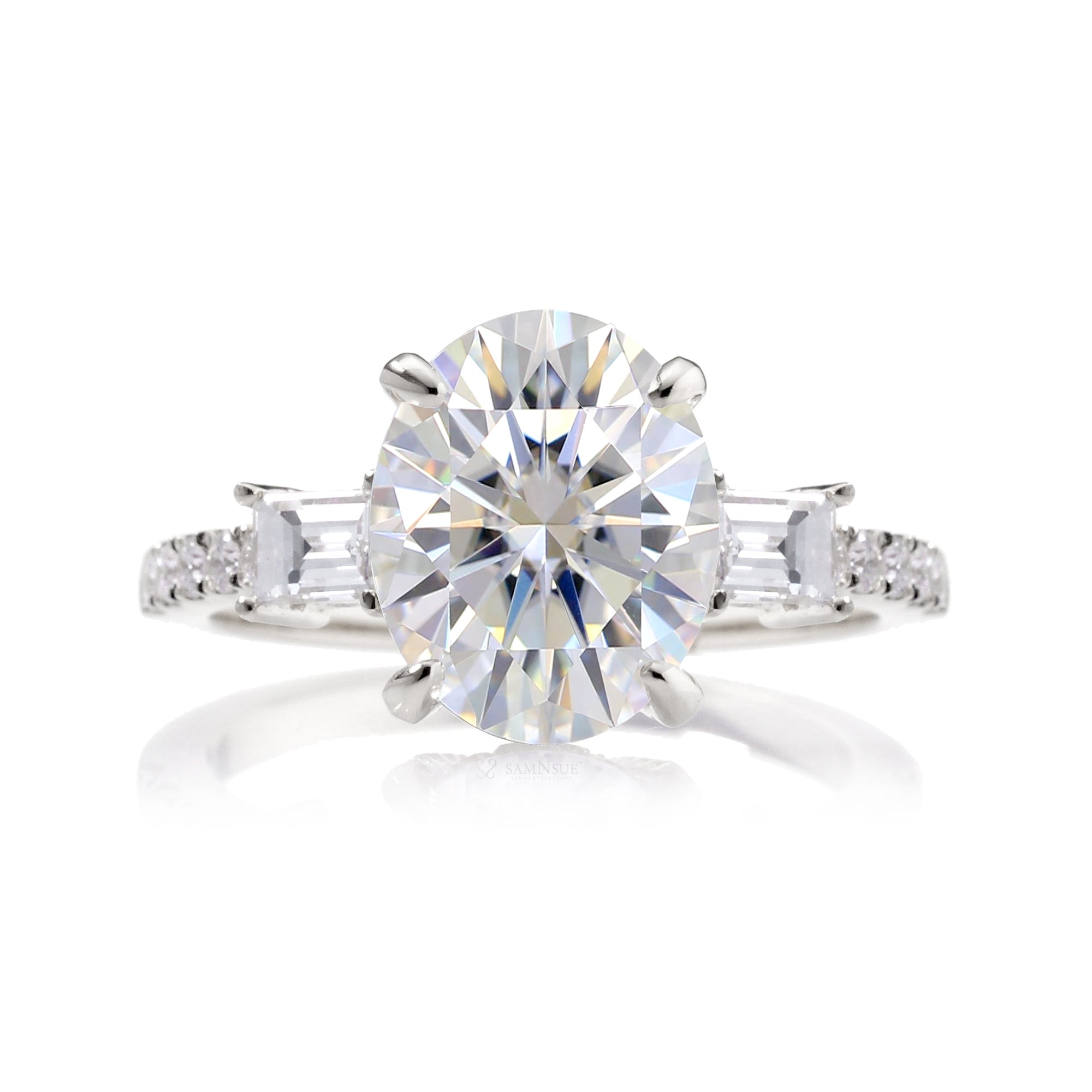 The Rey Oval Moissanite Ring