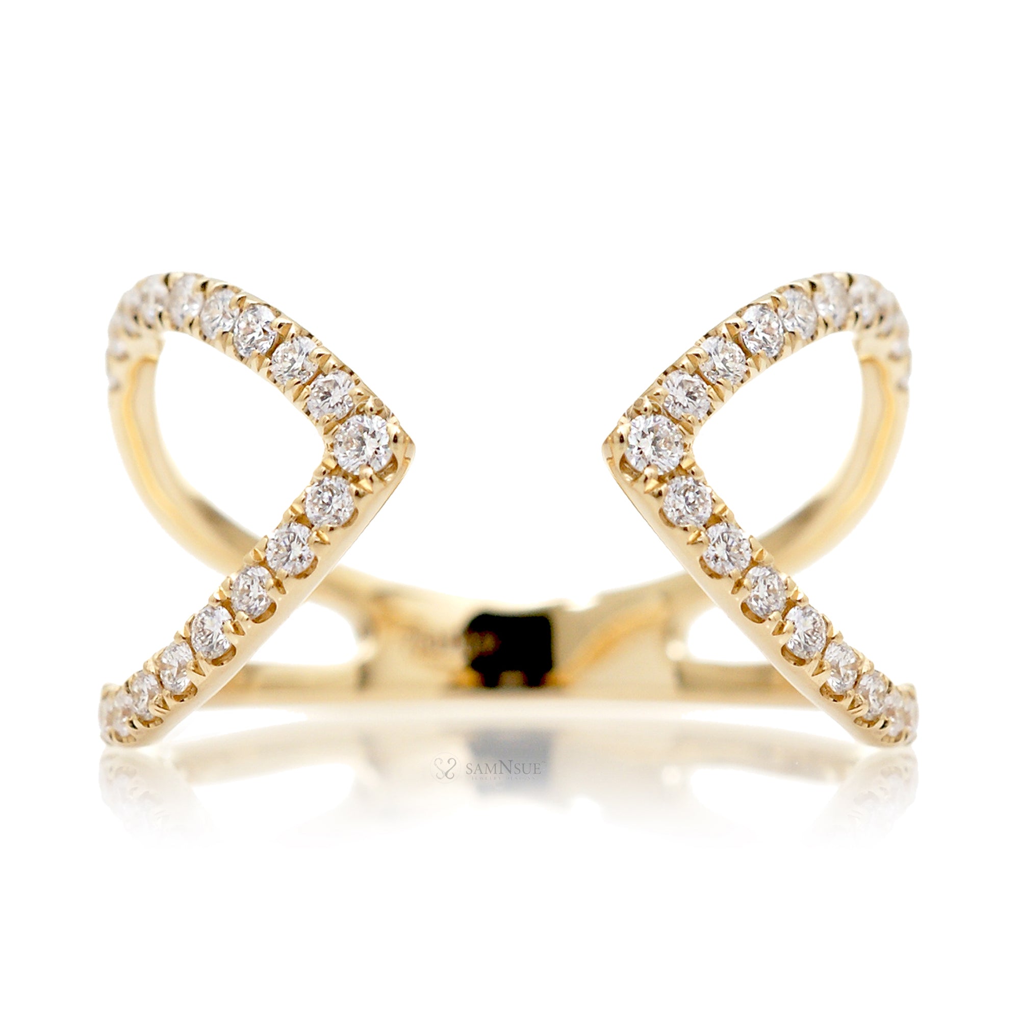 Open diamond band fashion designer style double arrow yellow gold