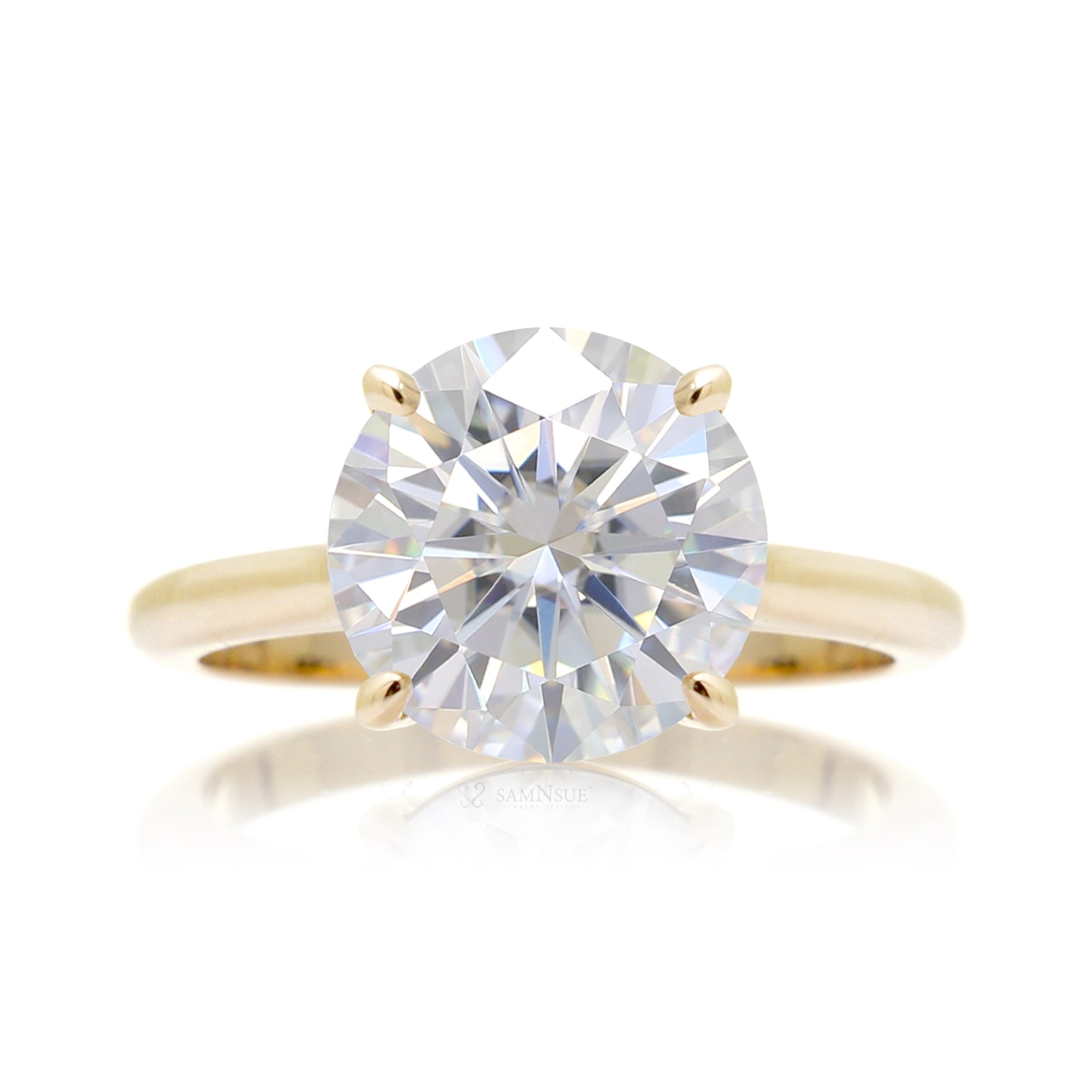 The Kim Round Moissanite