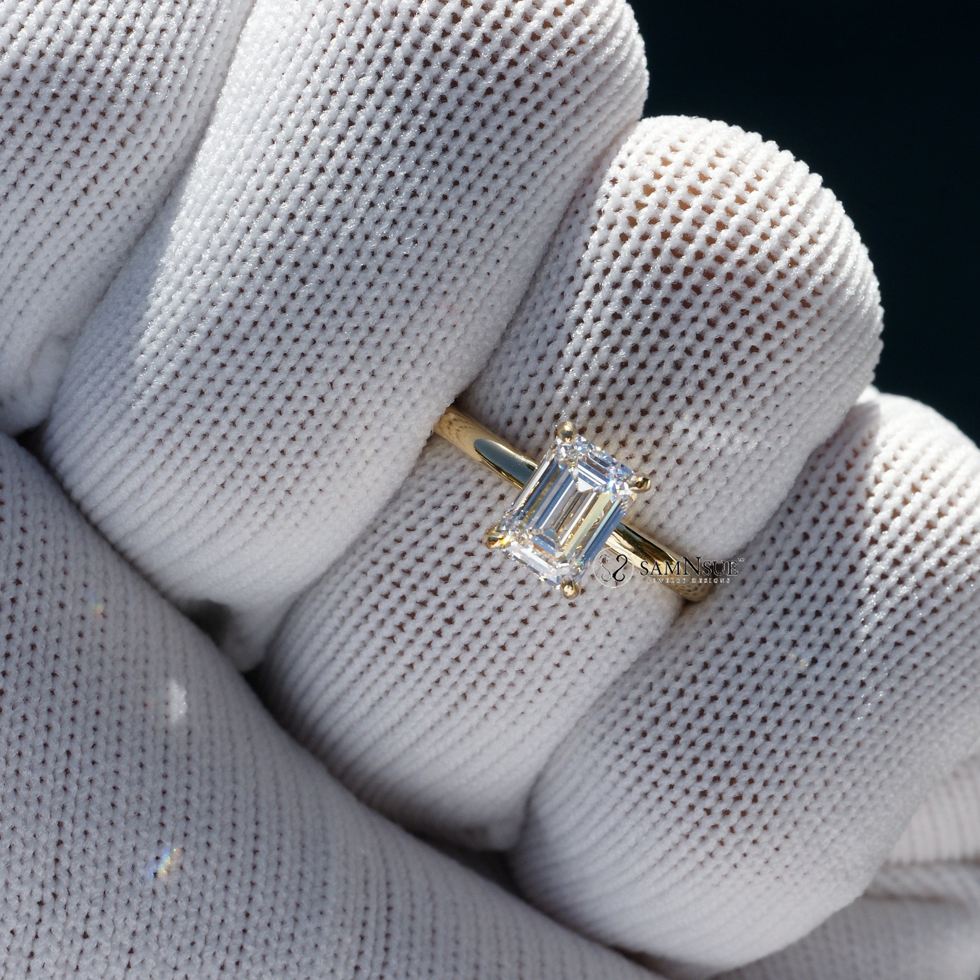 Emerald cut diamond solitaire engagement ring in yellow gold 1.5ct