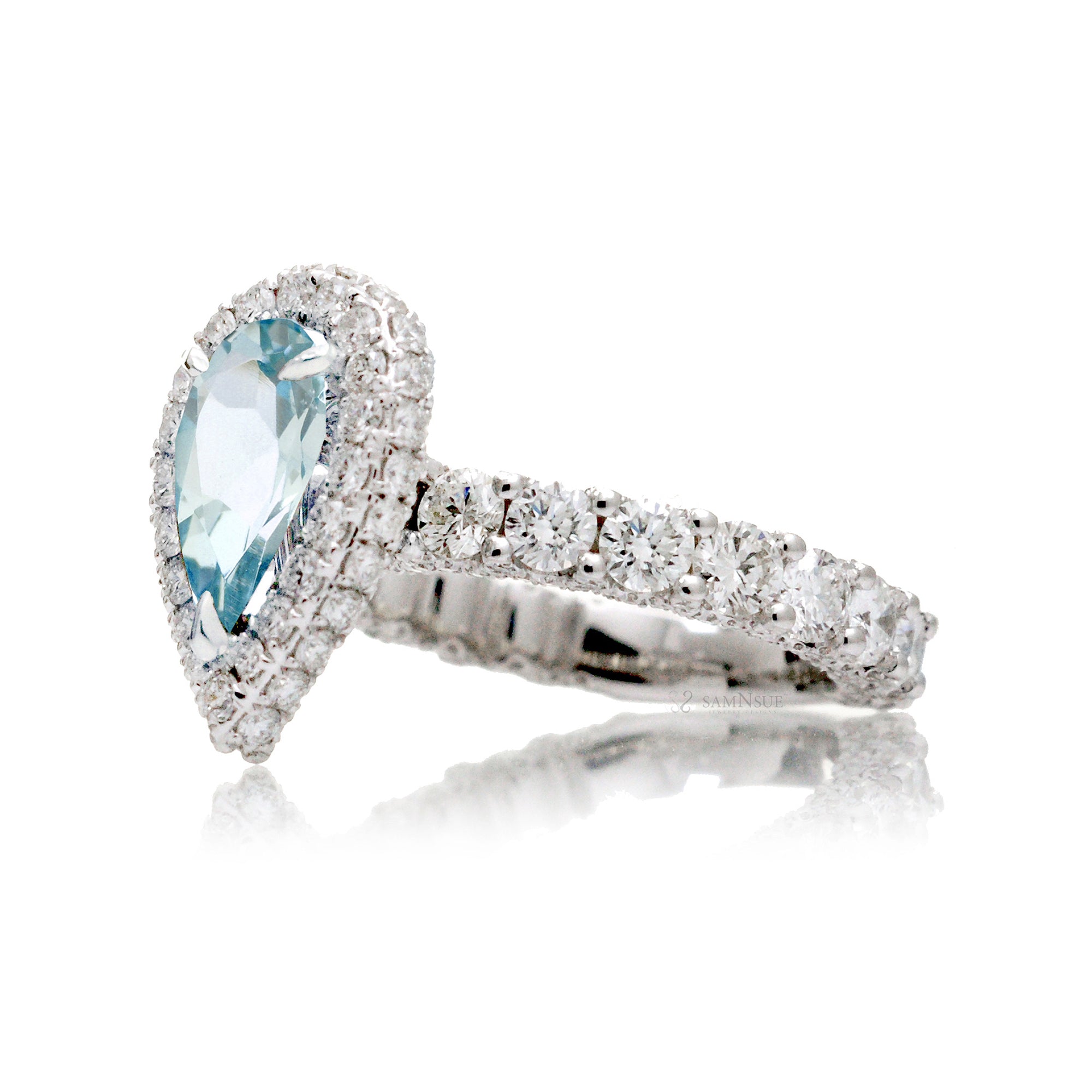 The Florence Pear Aquamarine