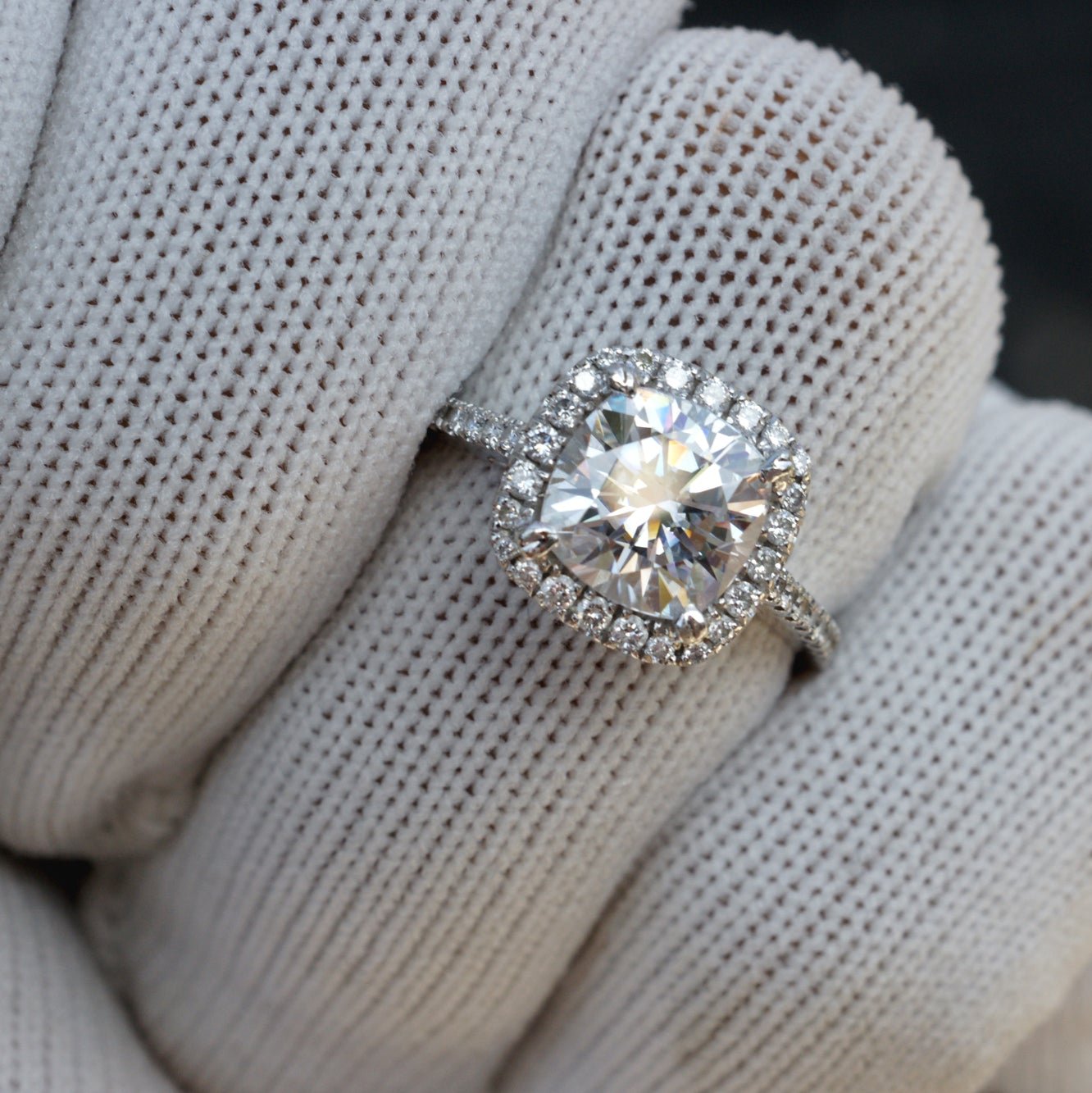The Signature Cushion Moissanite 8x8mm 18k White Gold