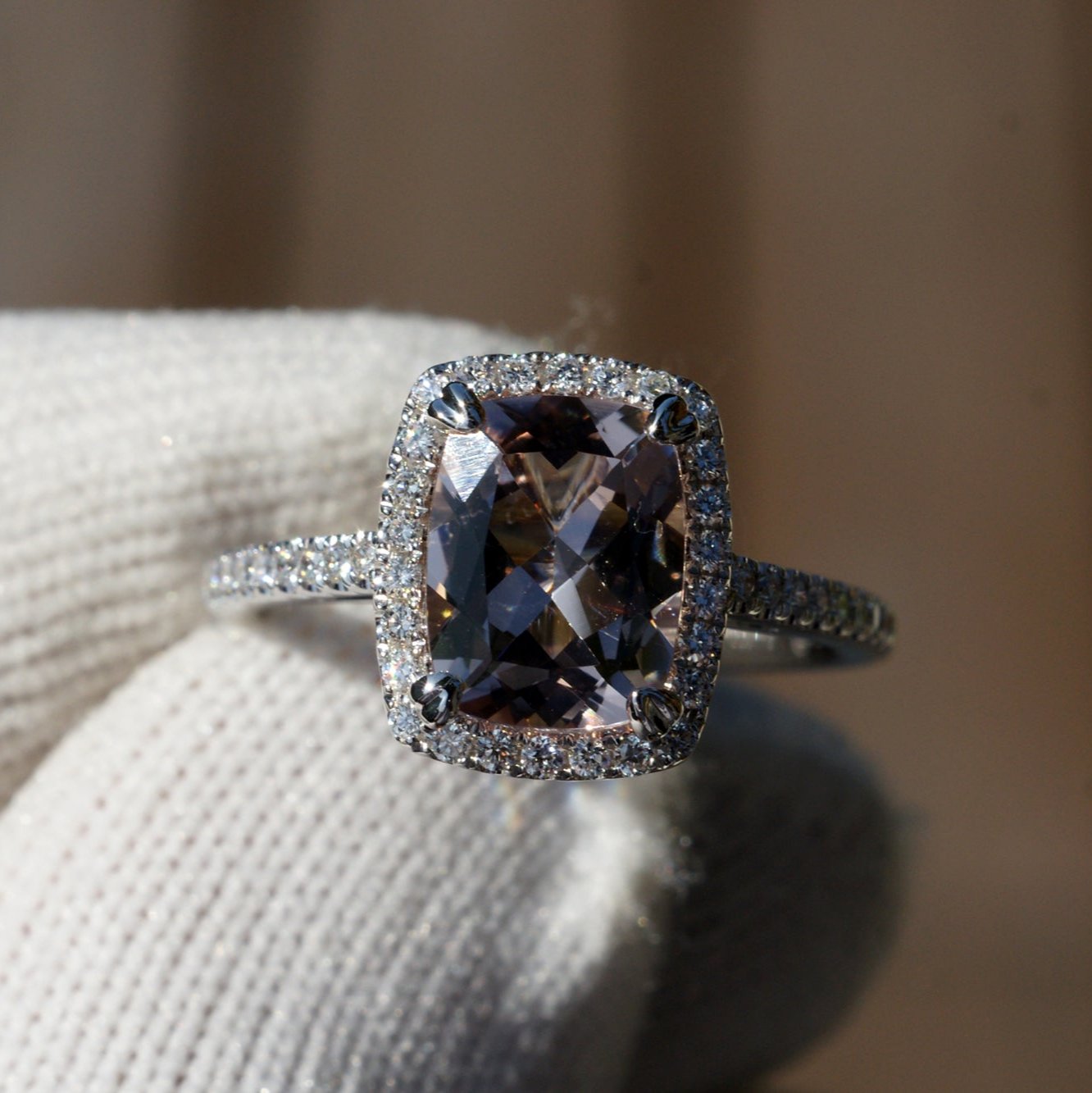 The Signature Cushion Morganite 9x7mm 18k White Gold