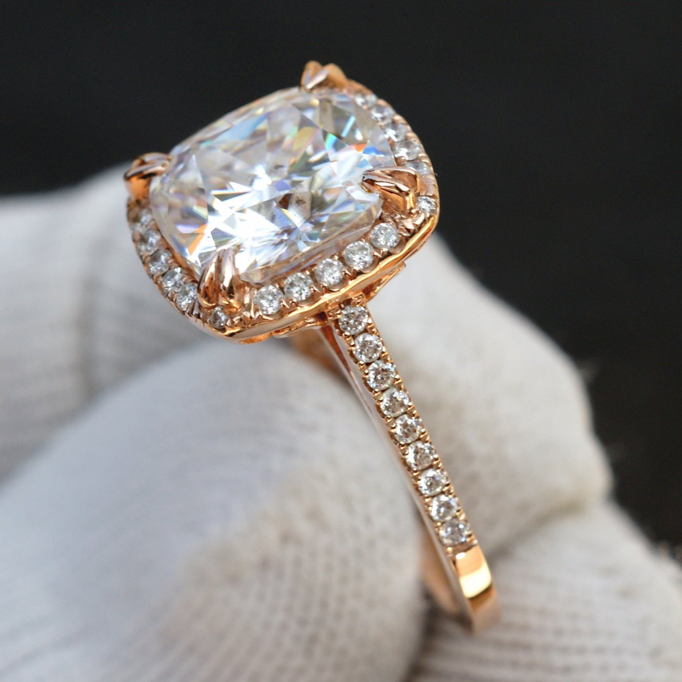 The Signature Cushion Moissanite 10x10mm 14k rose Gold