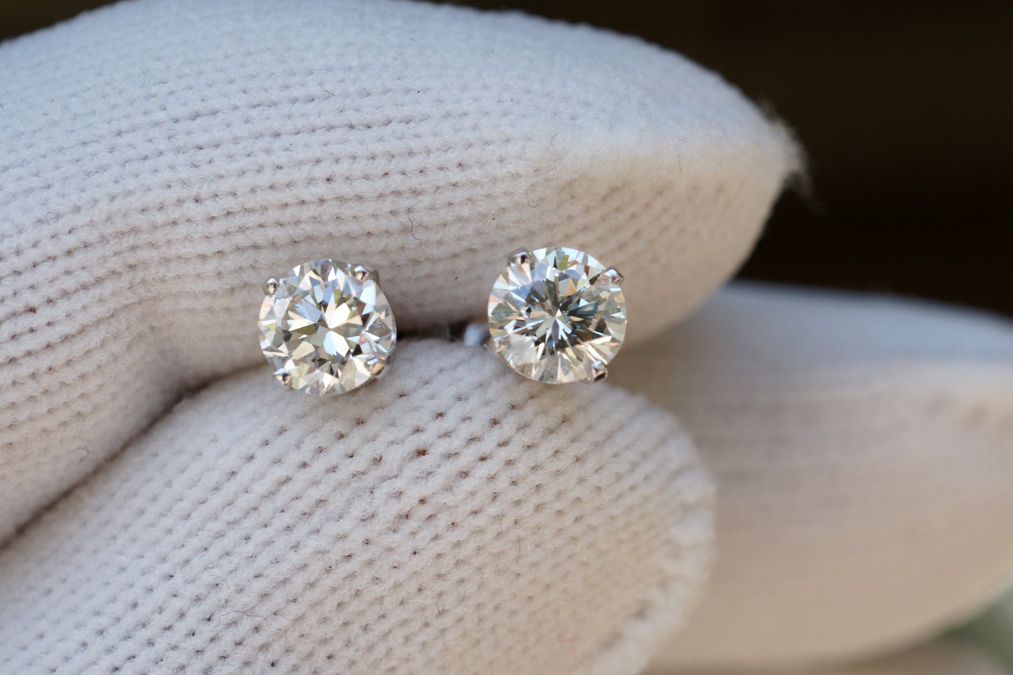 Round Diamond Stud Earrings (4 ct. tw.) in 18K White Gold