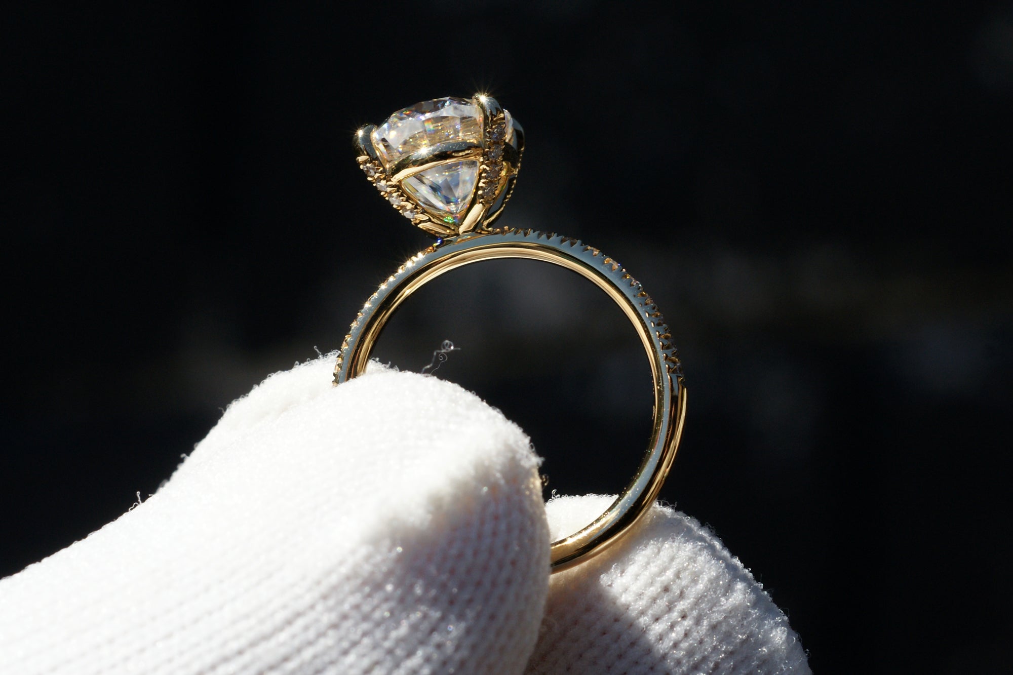 The Ava Oval Moissanite 10x8mm 18k Yellow Gold