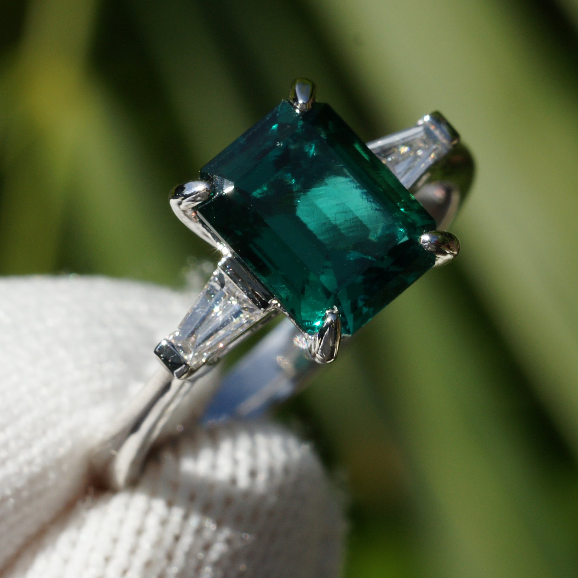 The Alice Emerald Step Cut Ring (9x7mm)
