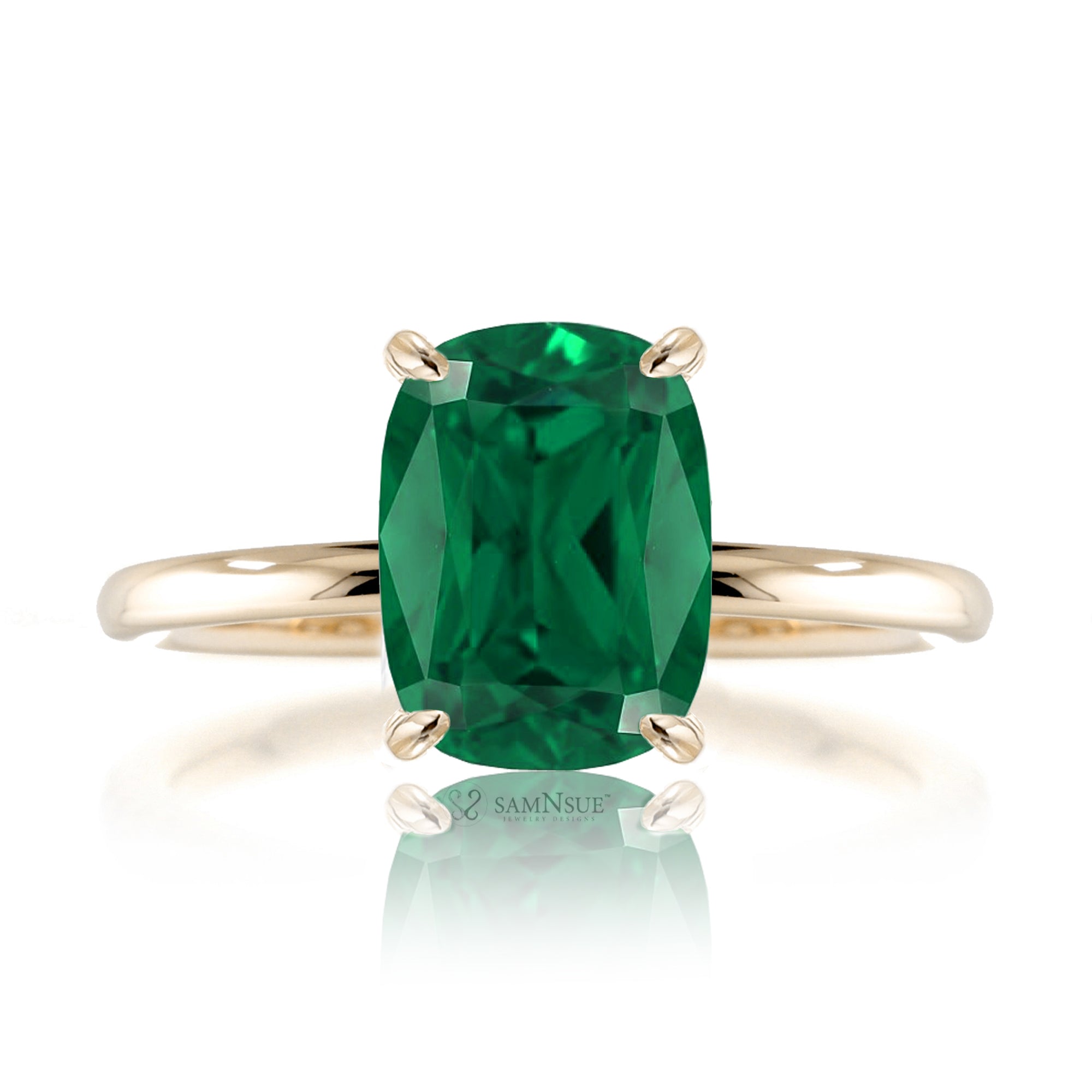 The Ava Cushion Cut Green Emerald Ring (Lab Grown)