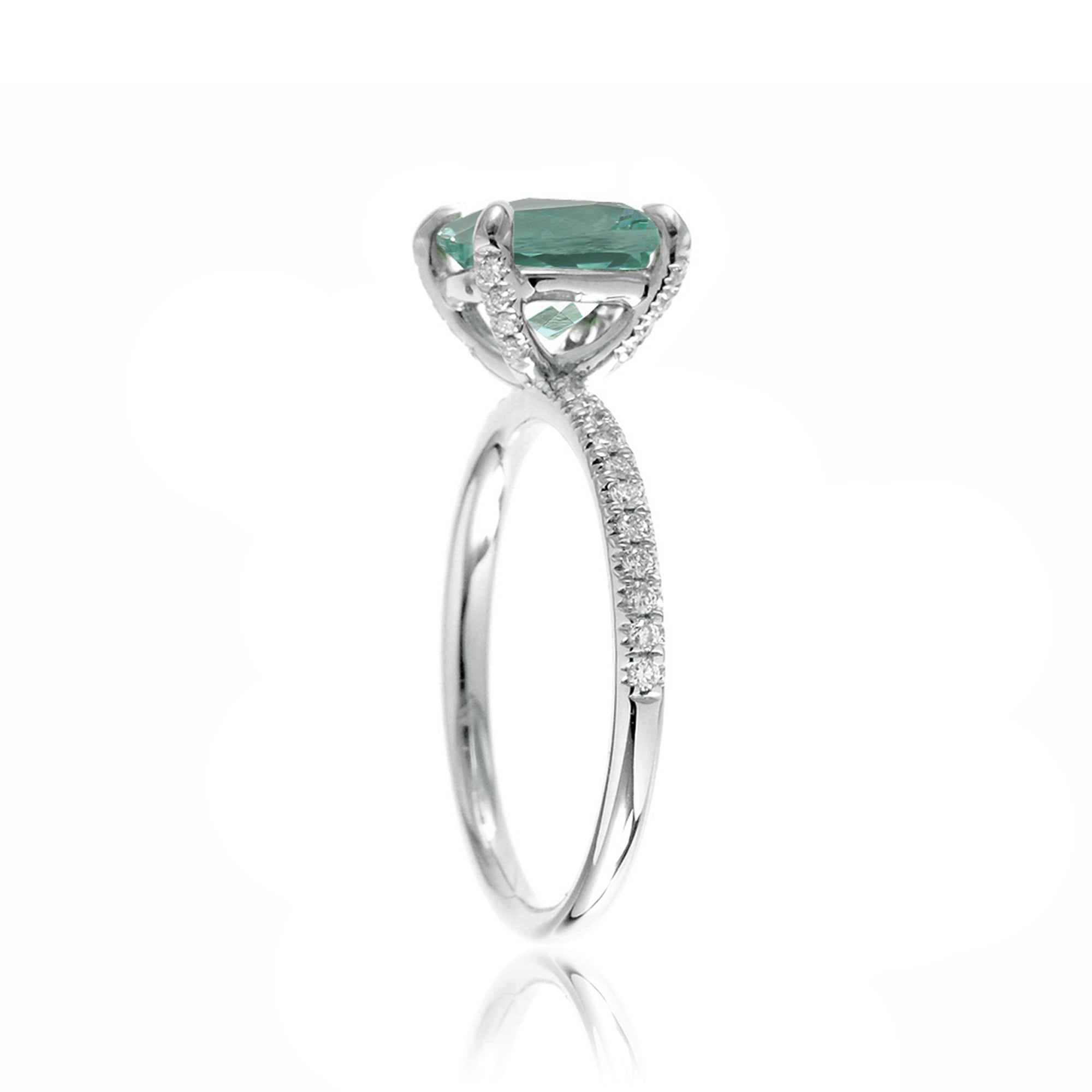 The Ava Oval Green Sapphire Ring (Lab-Grown)