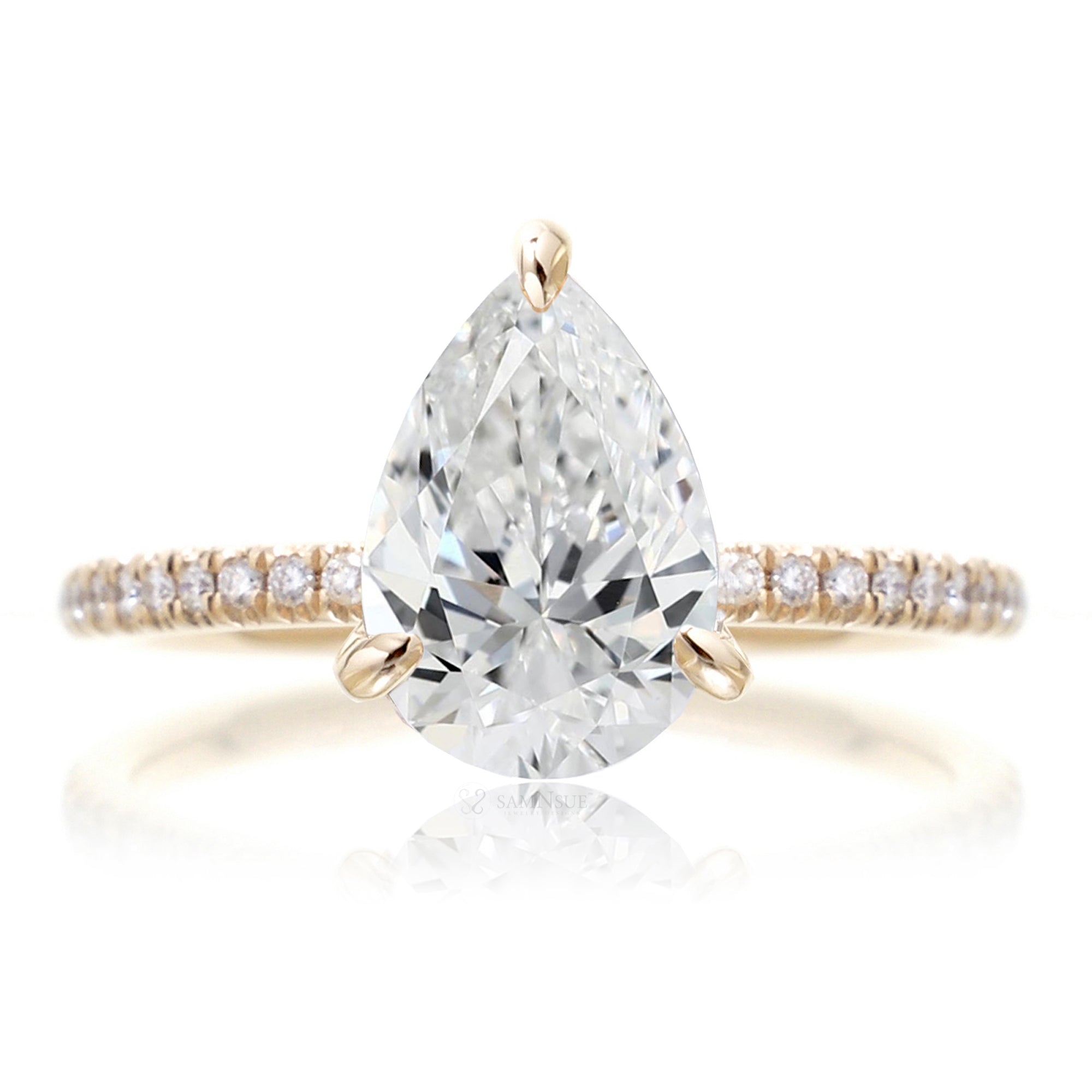 Pear cut lab-grown diamond engagement ring yellow gold - The Ava