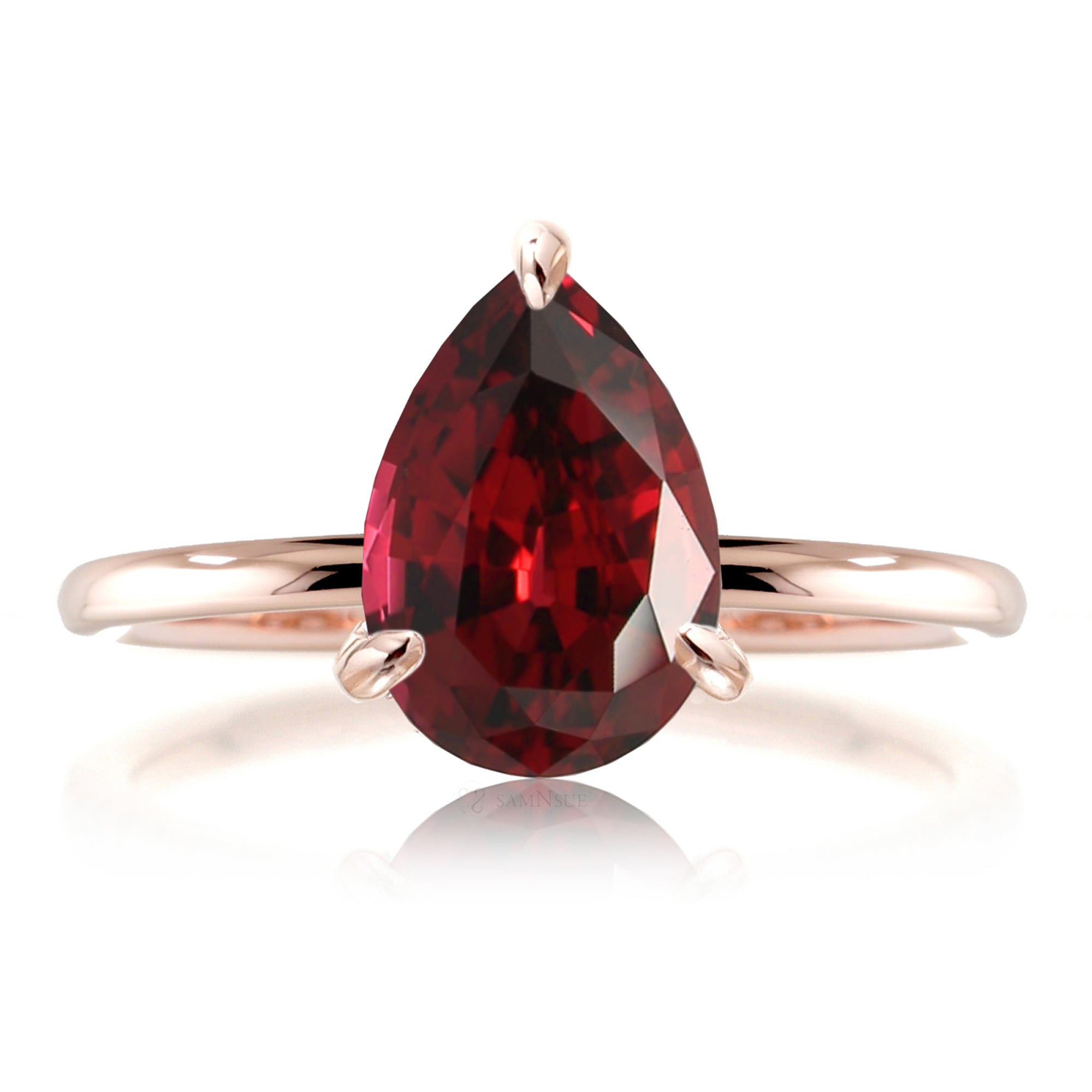 The Ava Pear Ruby (Lab-Grown)