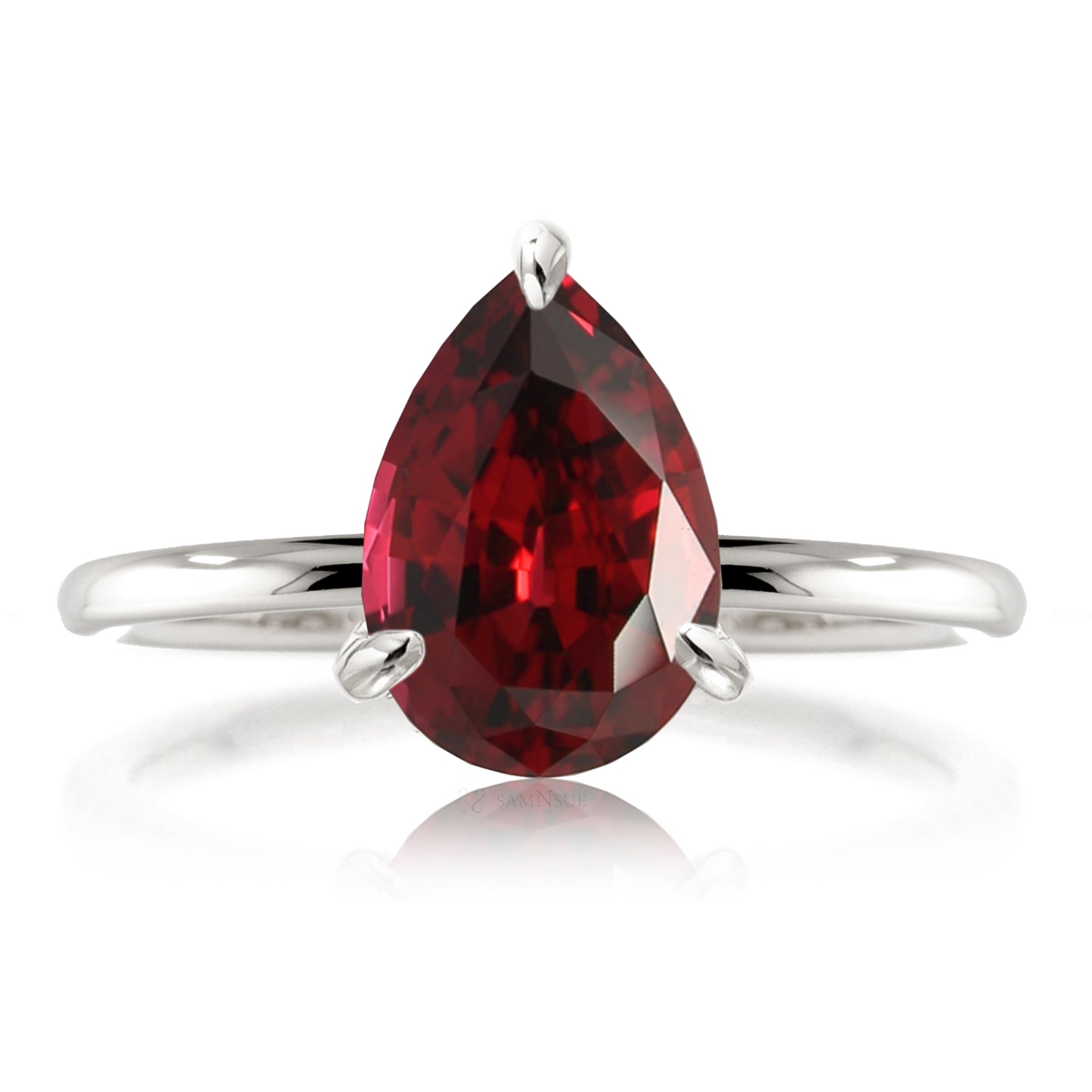 The Ava Pear Ruby (Lab-Grown)