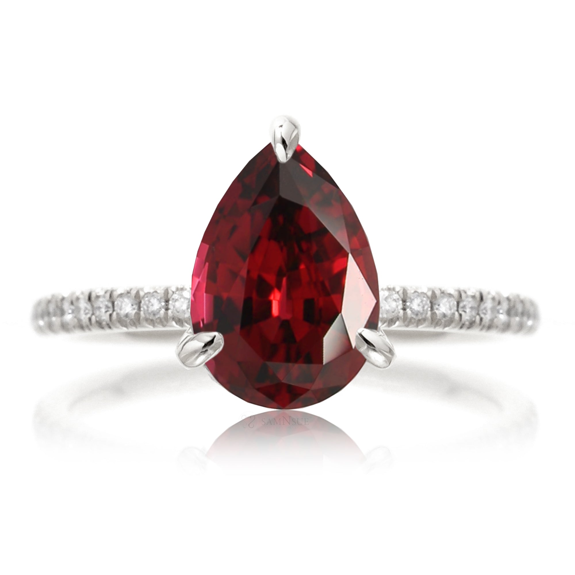 The Ava Pear Ruby (Lab-Grown)