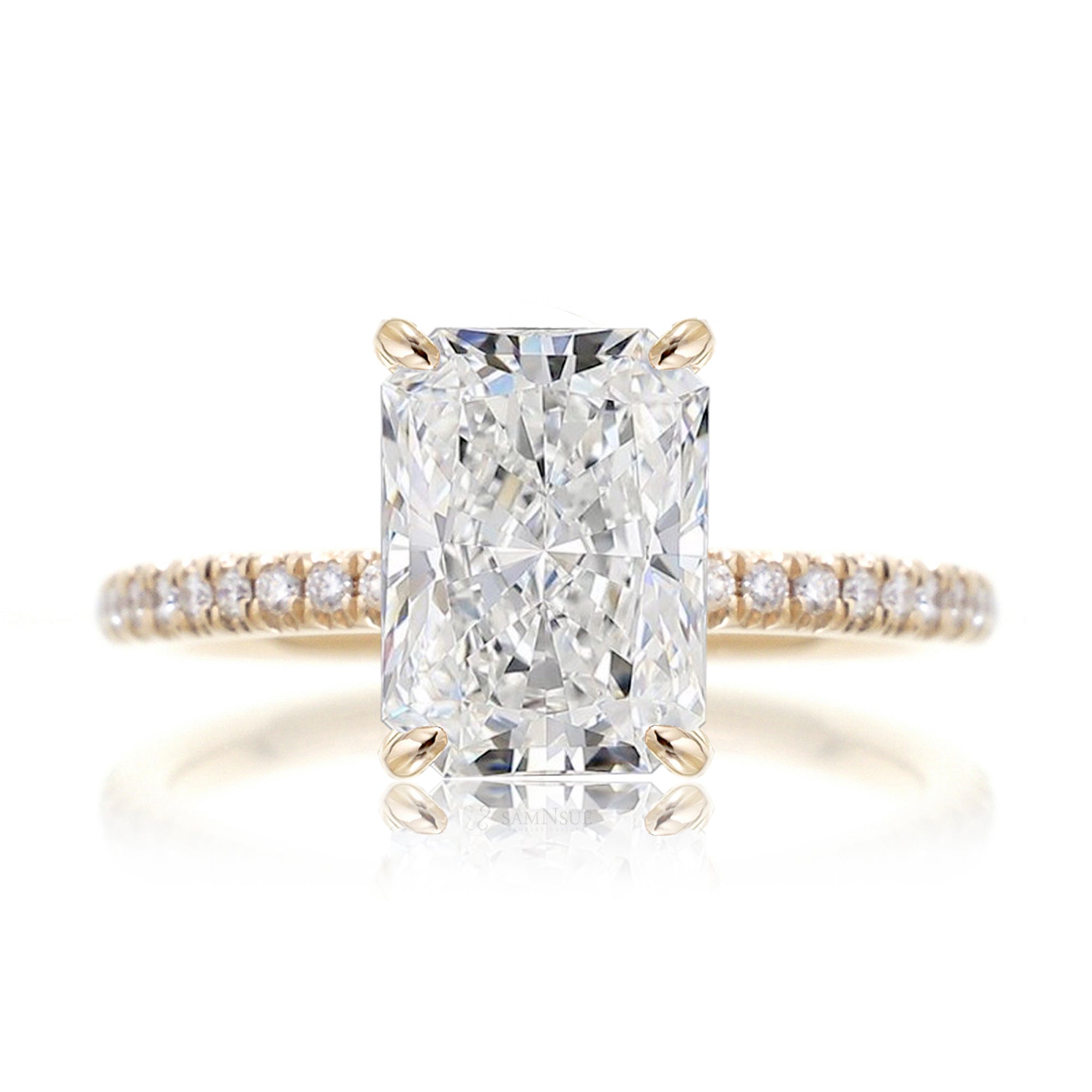 Radiant cut lab-grown diamond engagement ring yellow gold - The Ava