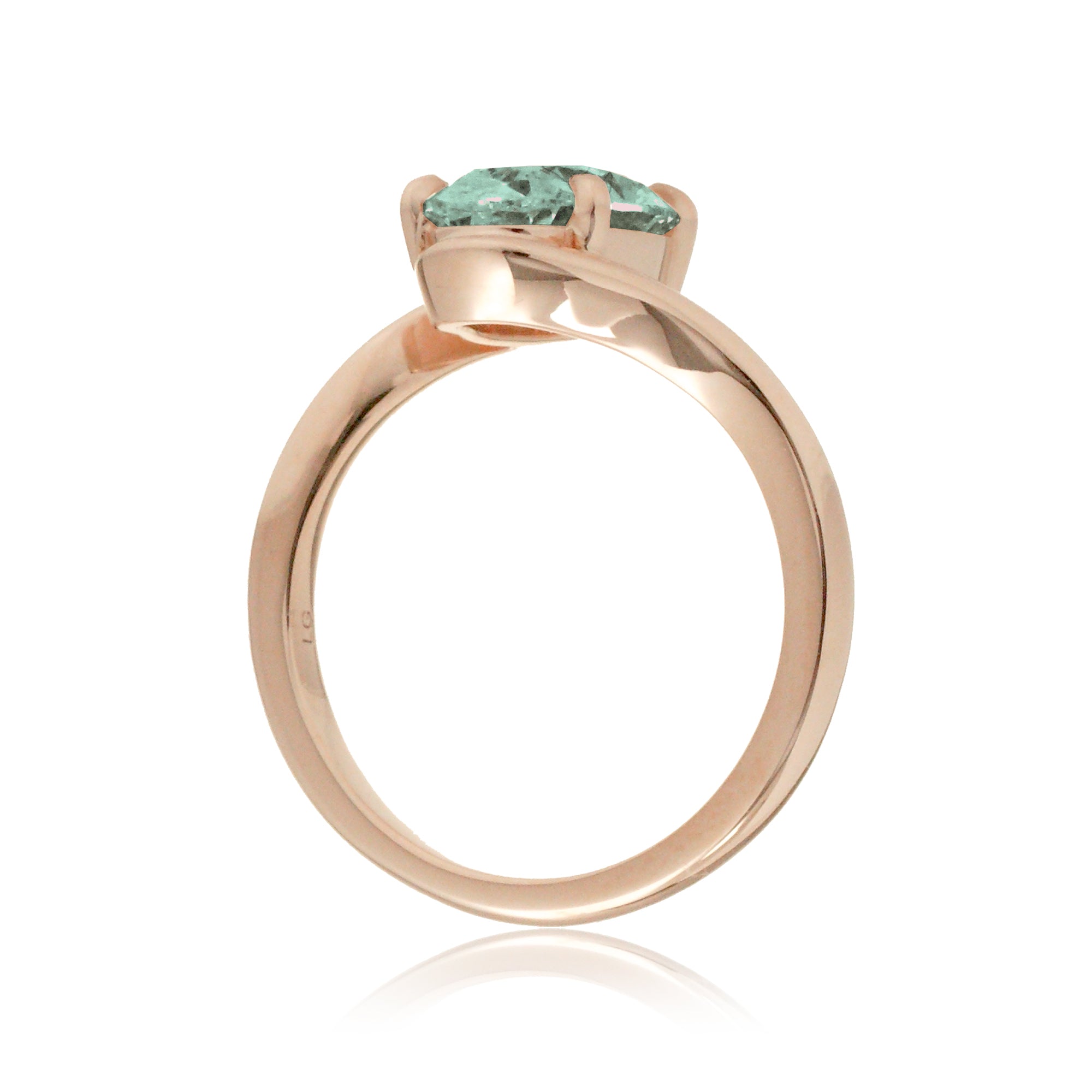 Romantic Green Sapphire and Diamond Ring in Rose Gold – Oval Cut Center